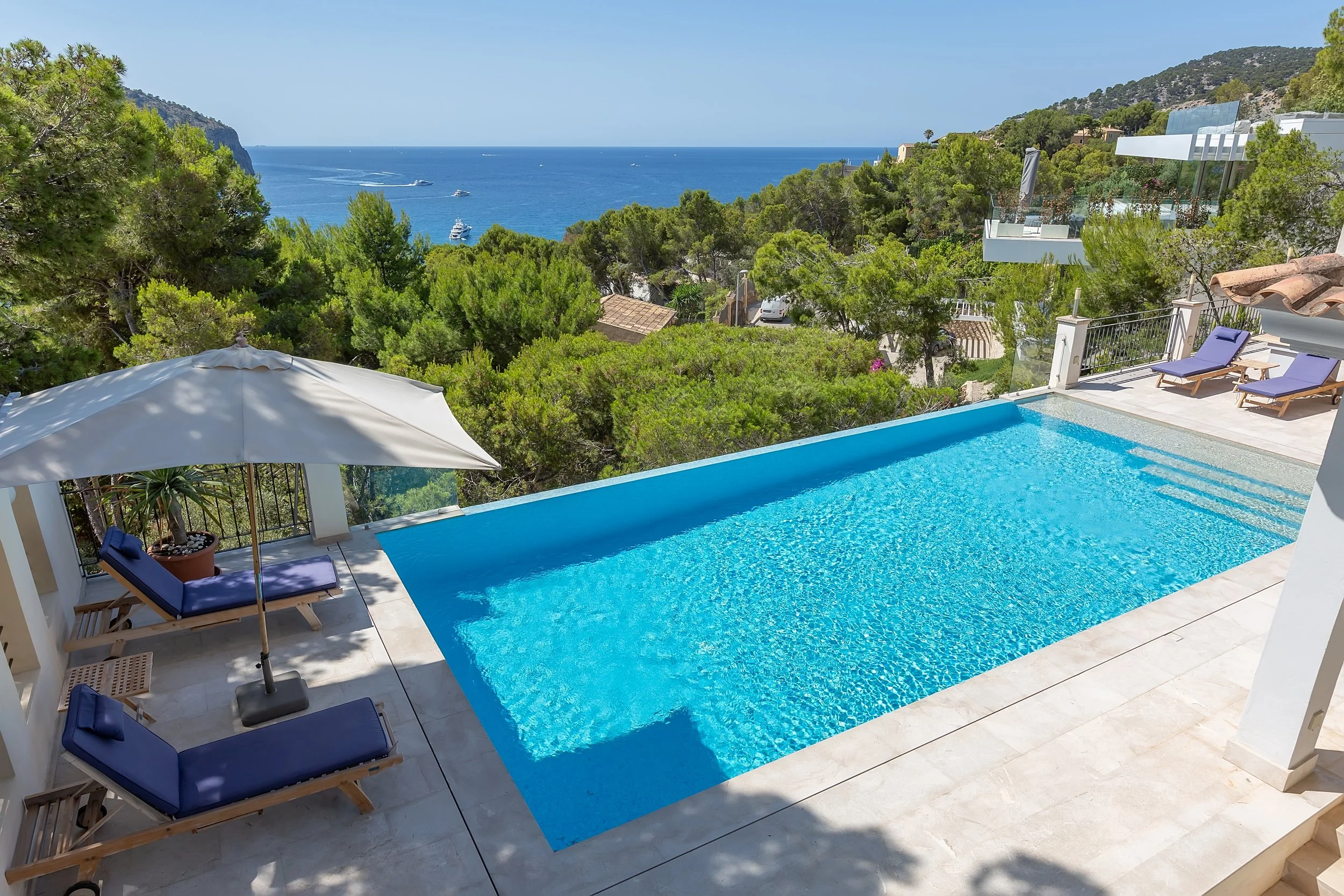 Kay - Gardenia 17-6742.jpg