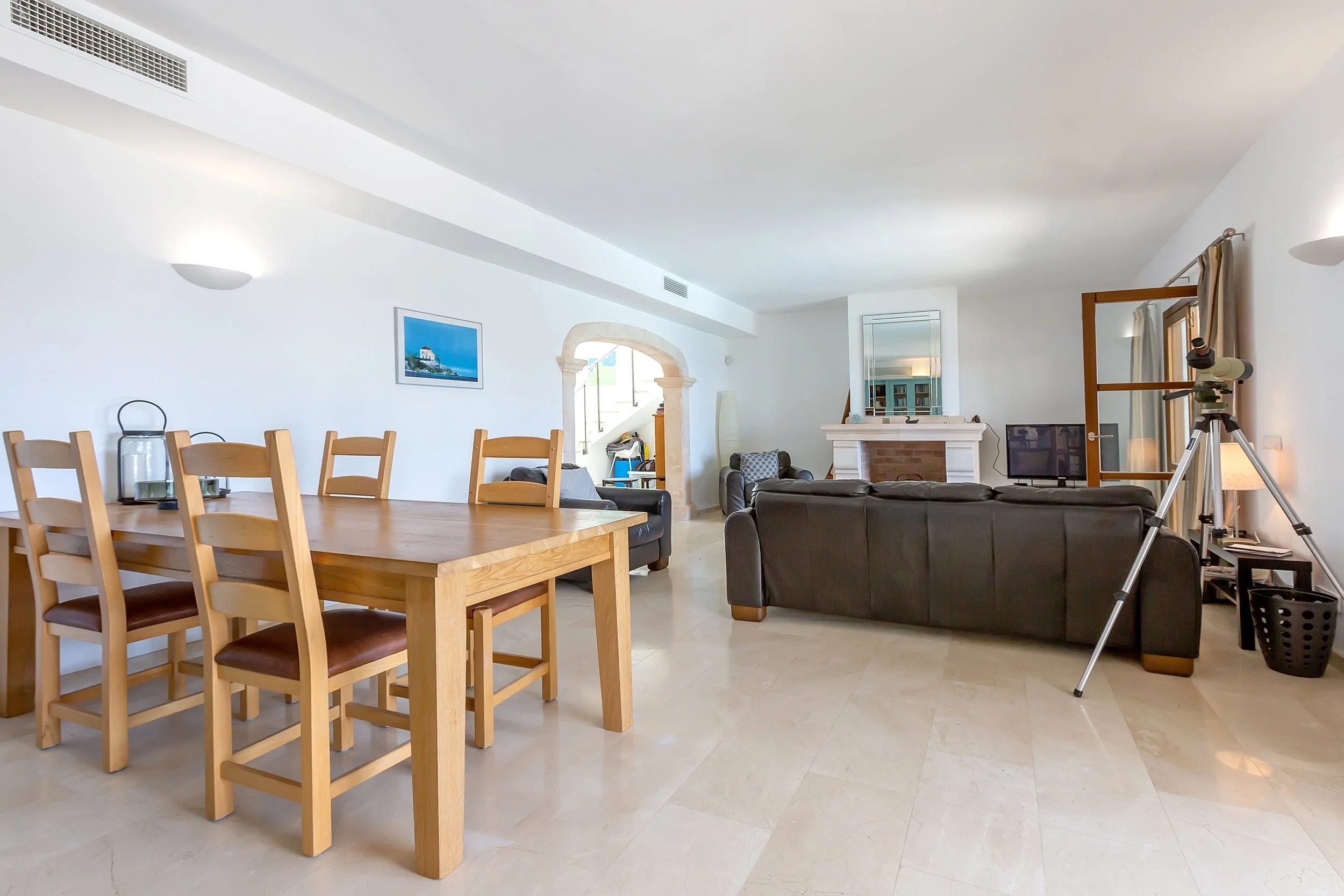 Kay - Gardenia 17-7118.jpg