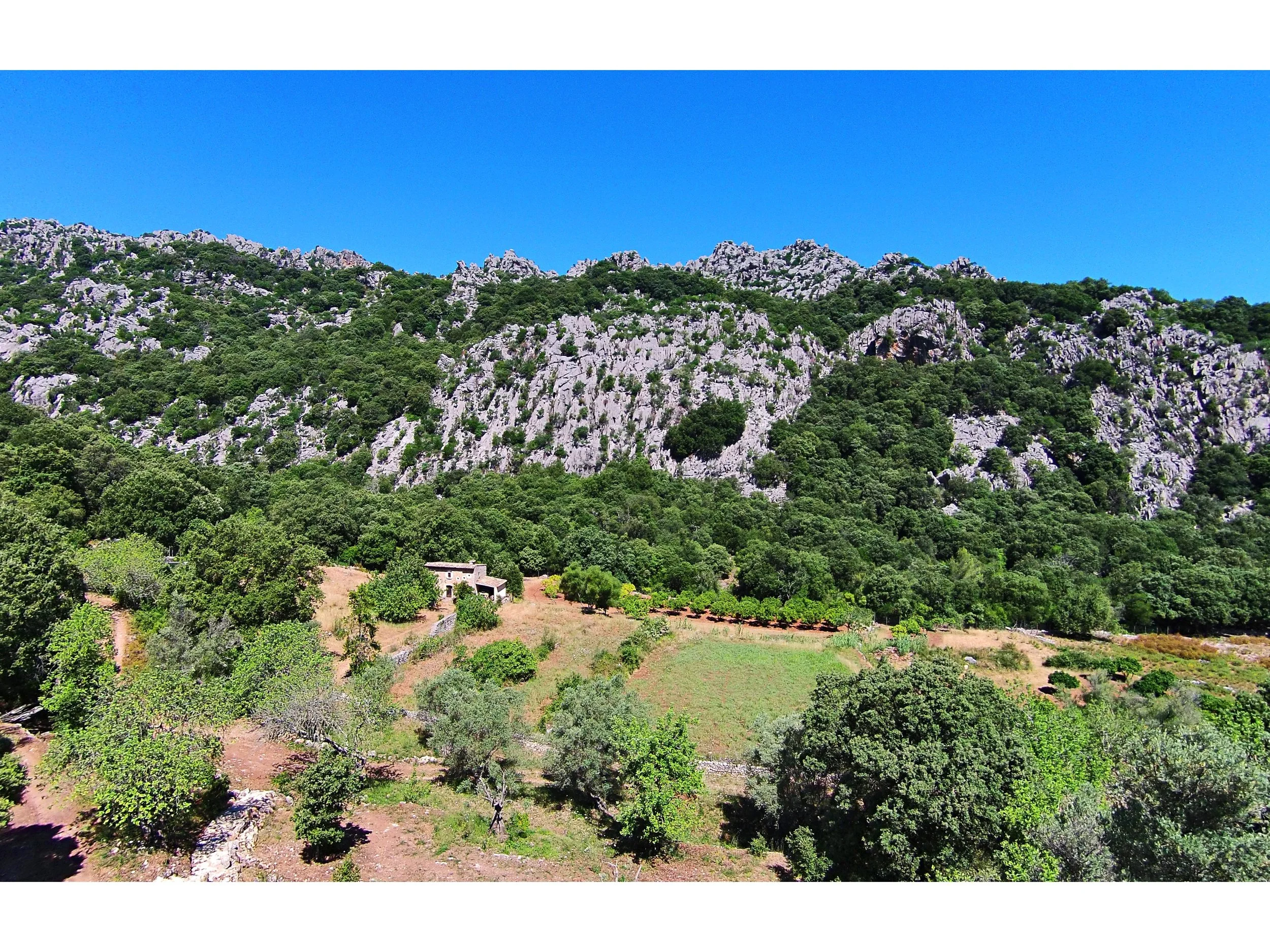 BV Can Melcion - A 09.jpg