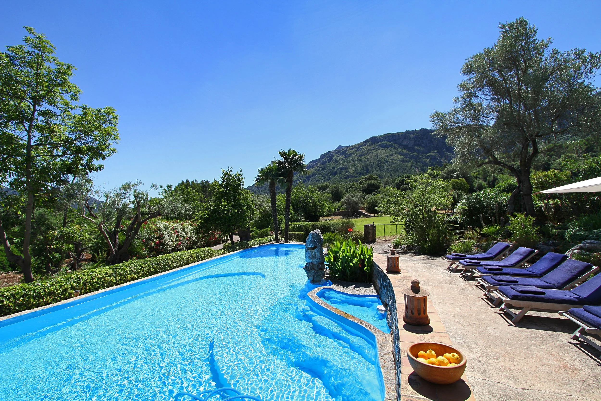 BV Can Melcion - P 01a.jpg