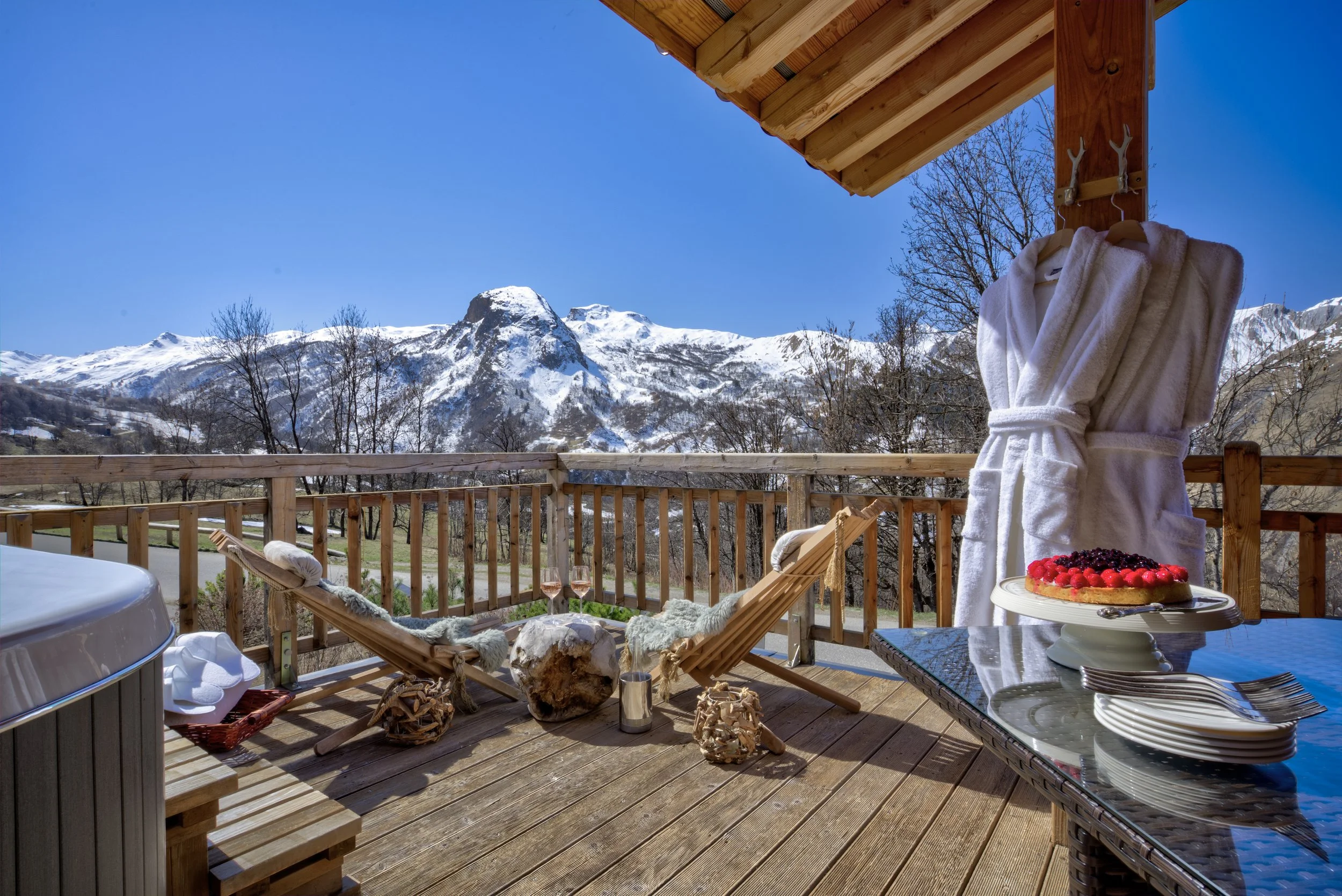 Hot tub & terrace view (2).jpg