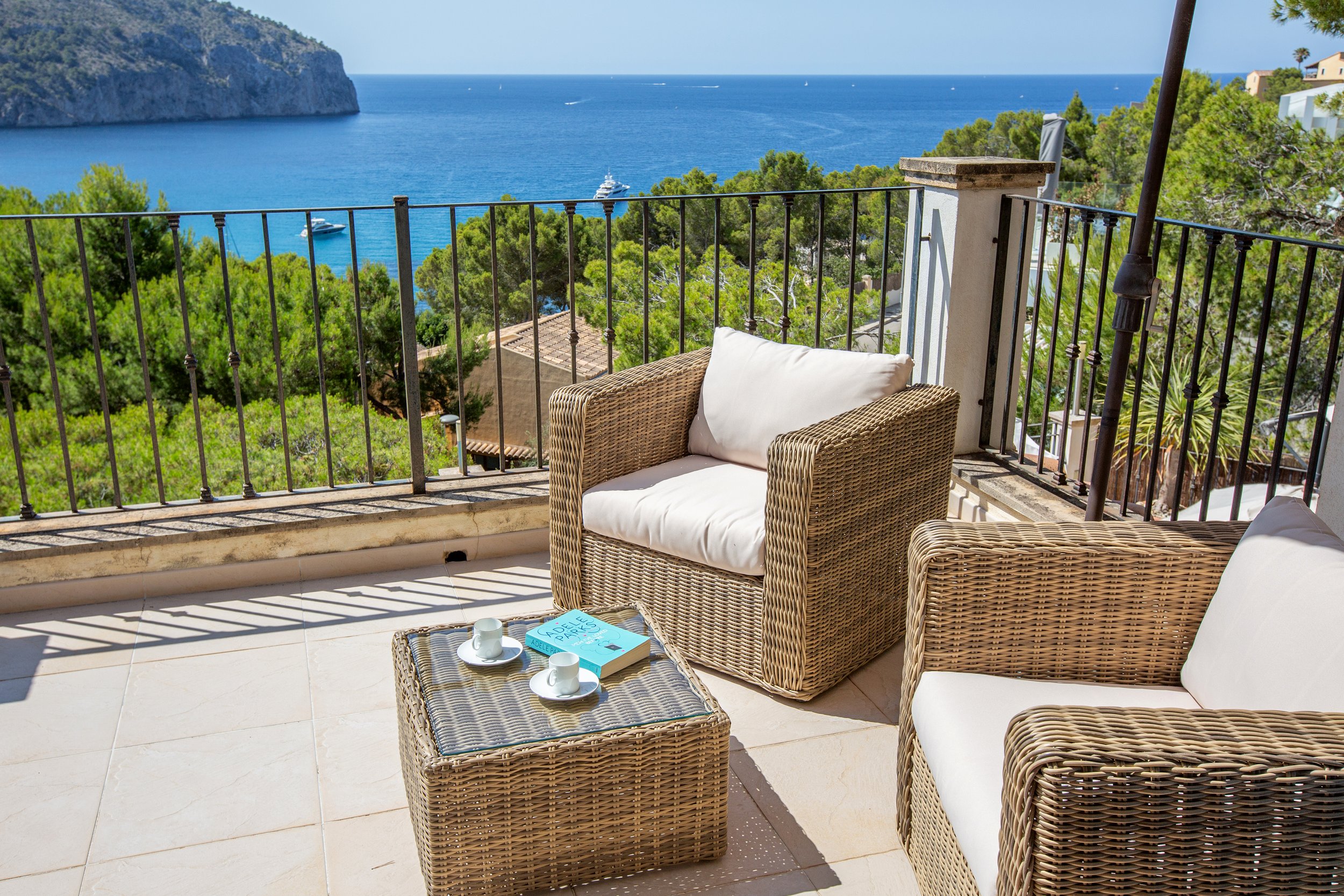 Kay - Gardenia 17-6661.jpg