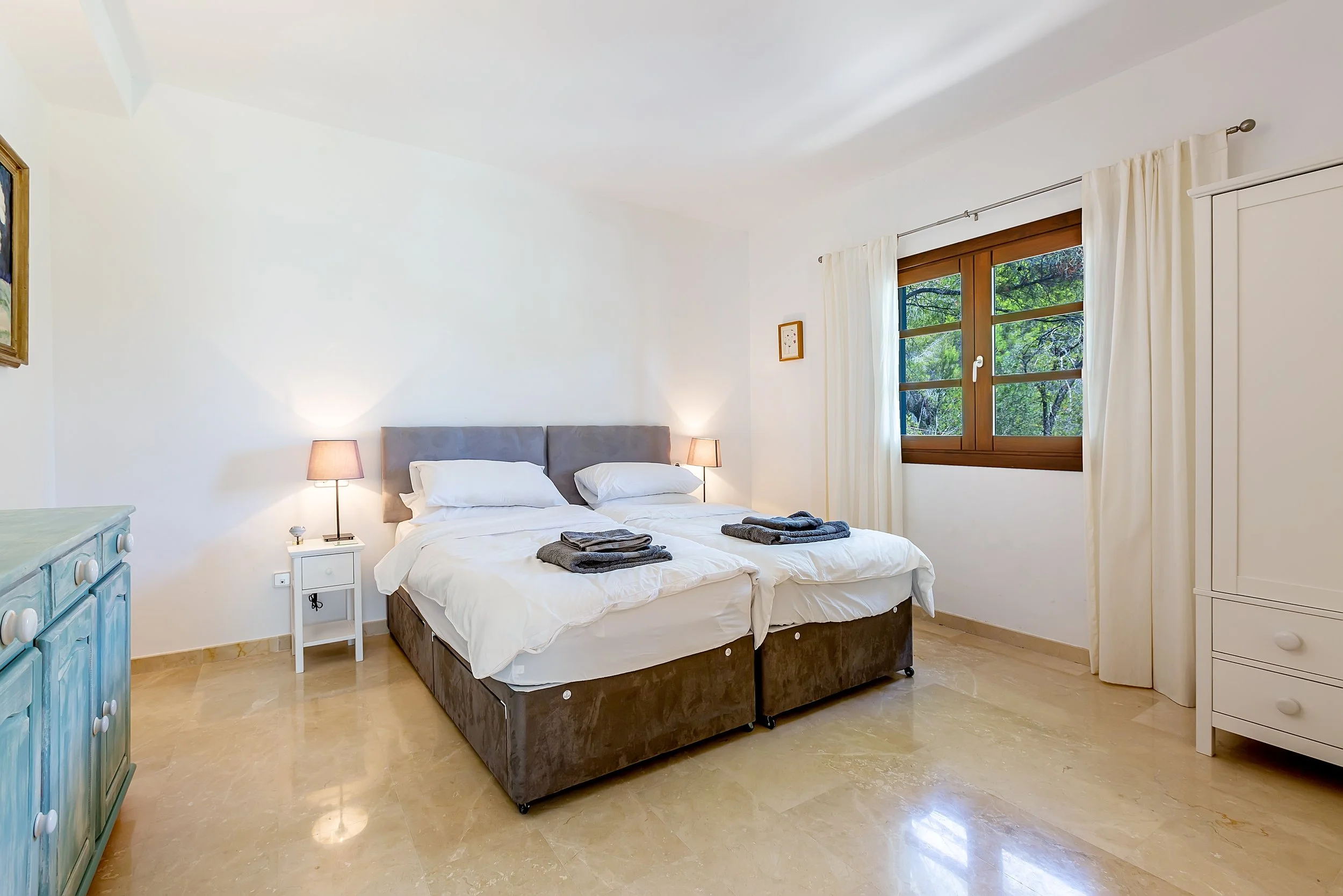 Kay - Gardenia 17-6687.jpg