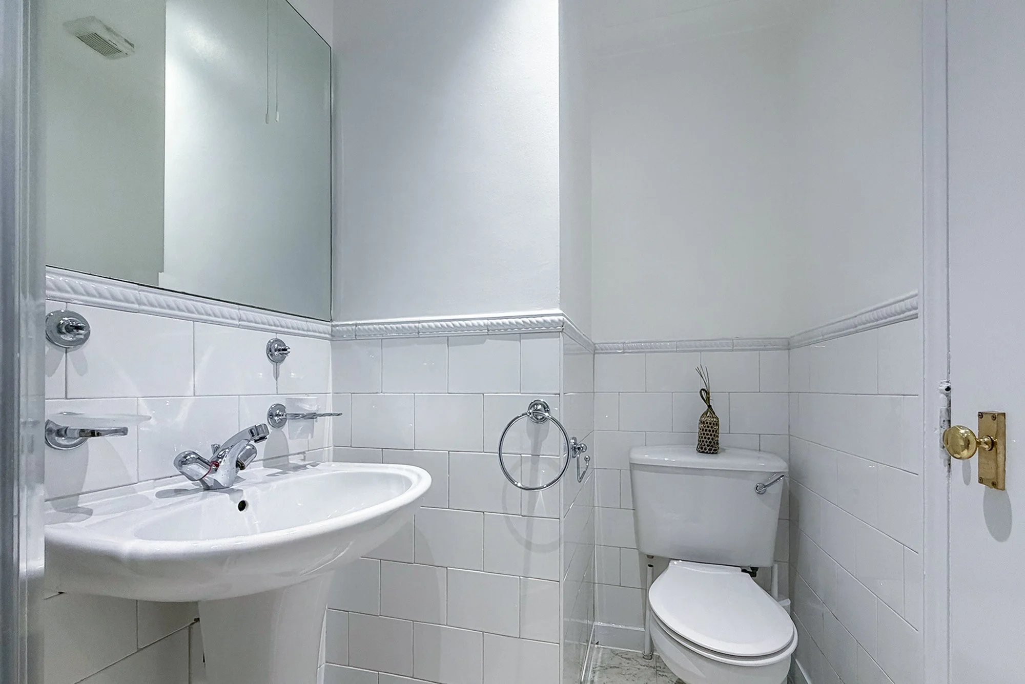 20-11_Anderson_Street.jpg