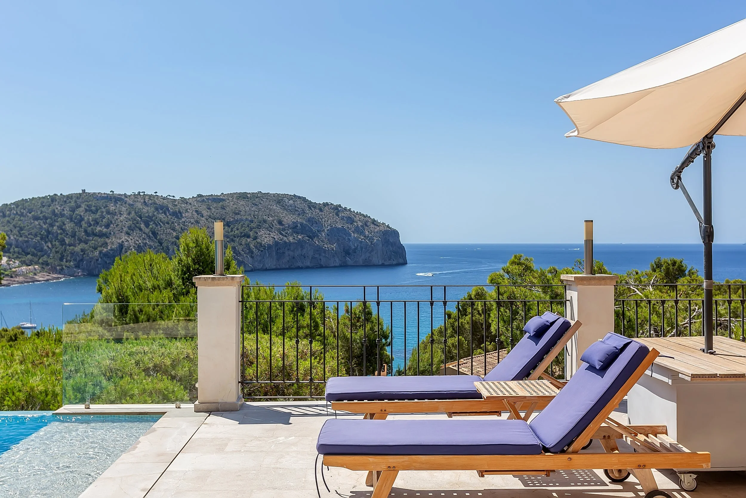 Kay - Gardenia 17-6916.jpg