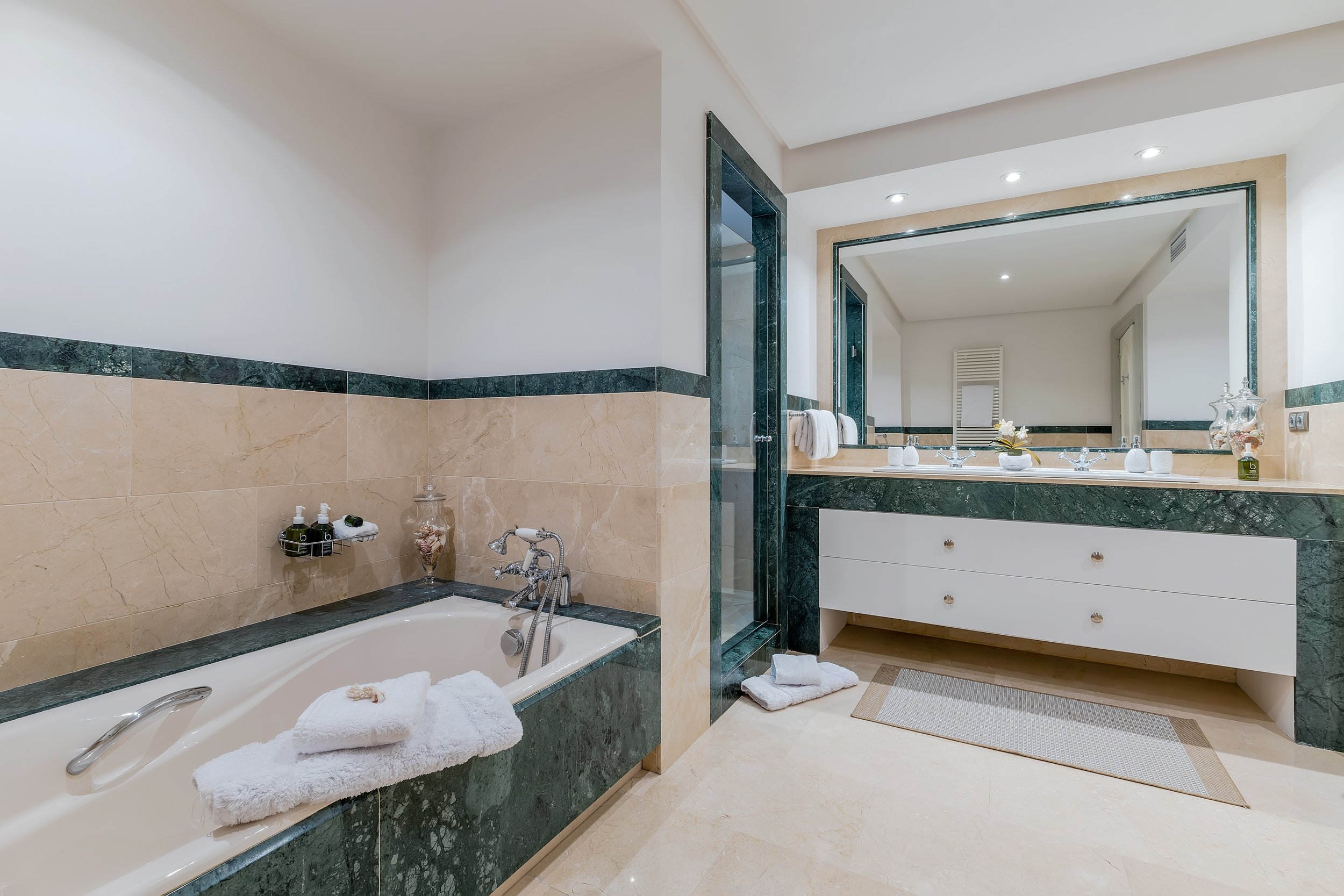 Kay Villa Kerida 23-4.JPG