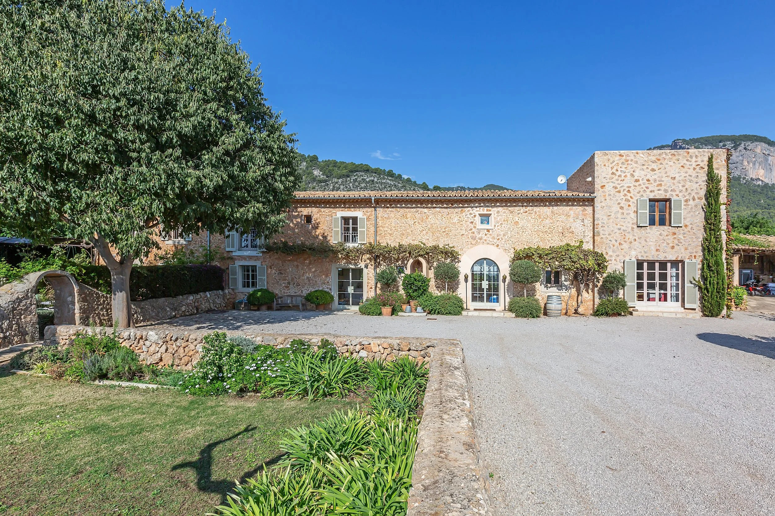 EC Villas - Alaro-8508.jpg