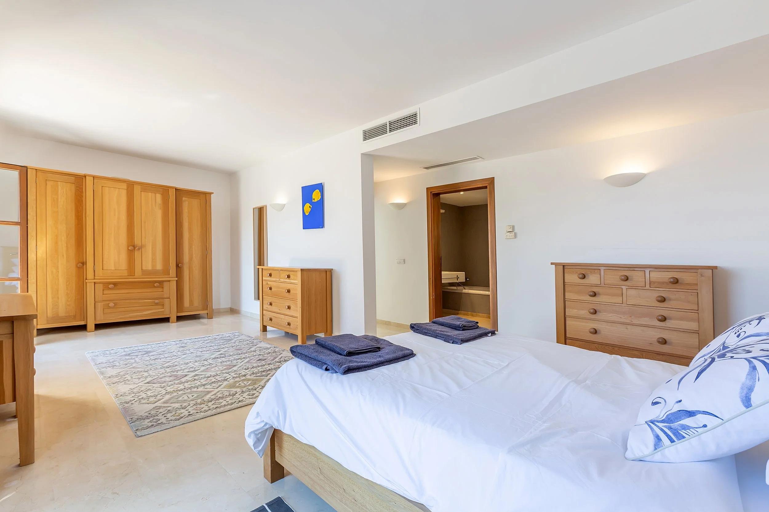 Kay - Gardenia 17-6538.jpg