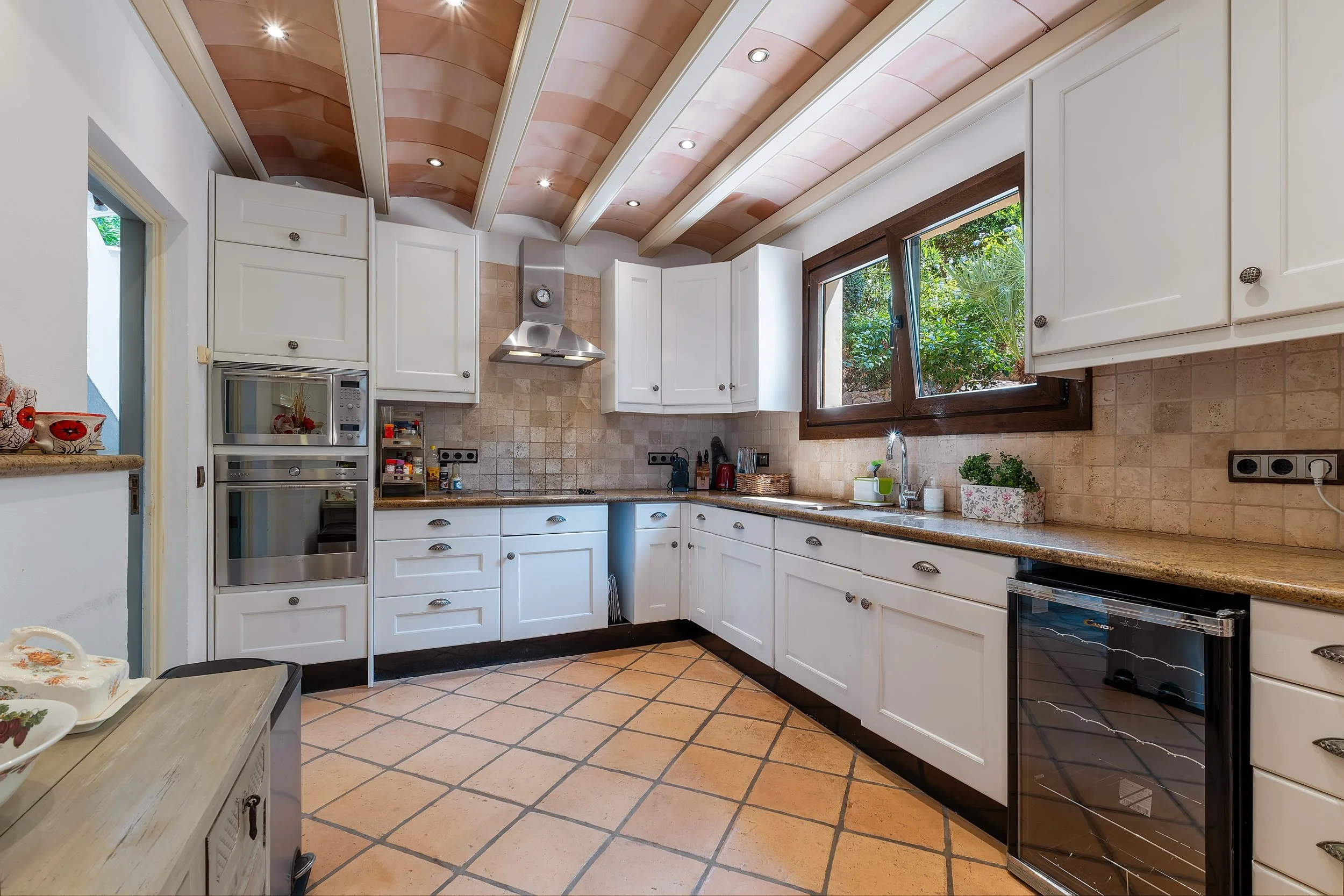 Kay - Luxury Villas - Sirviola 7-14.jpg