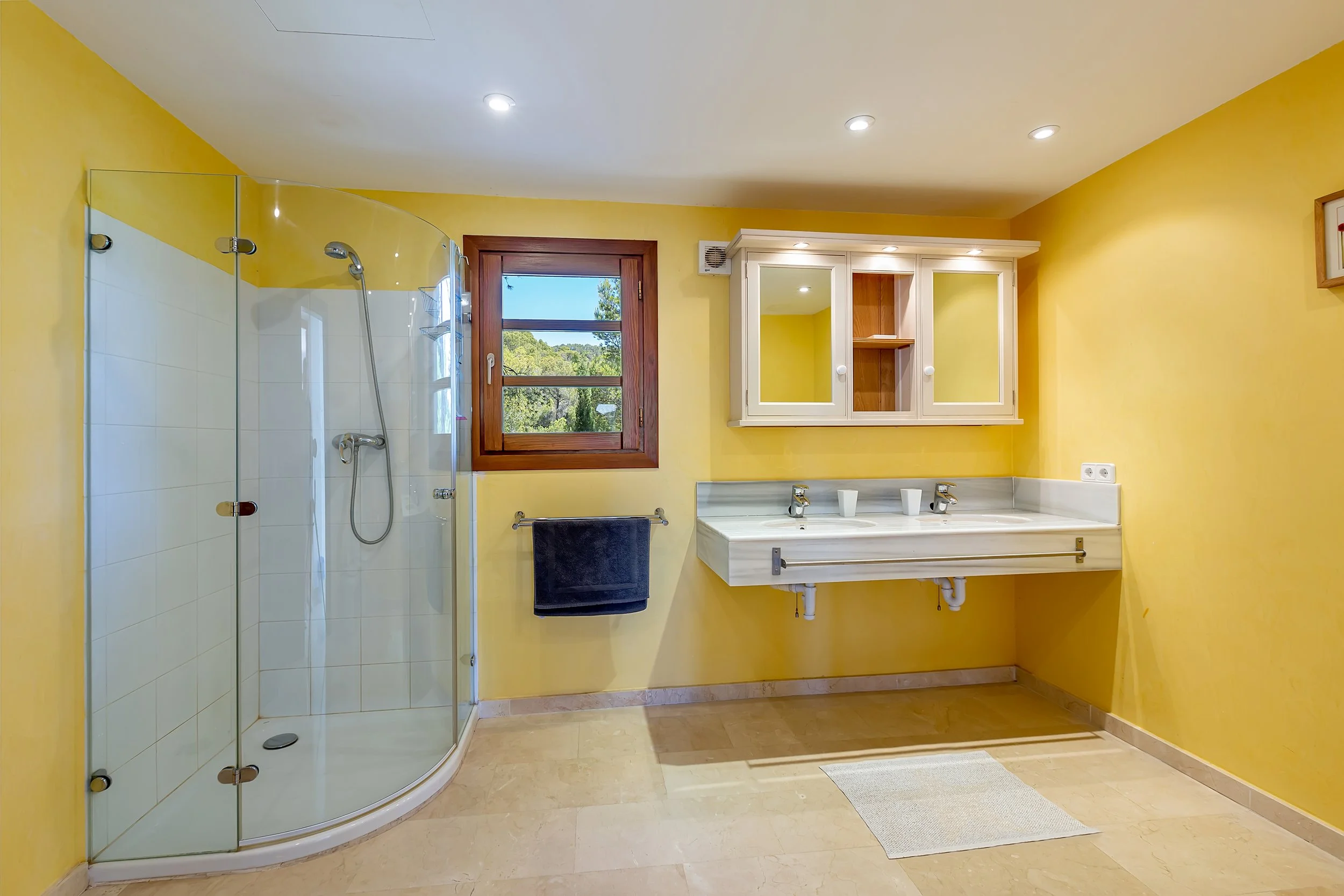 Kay - Gardenia 17-6672.jpg