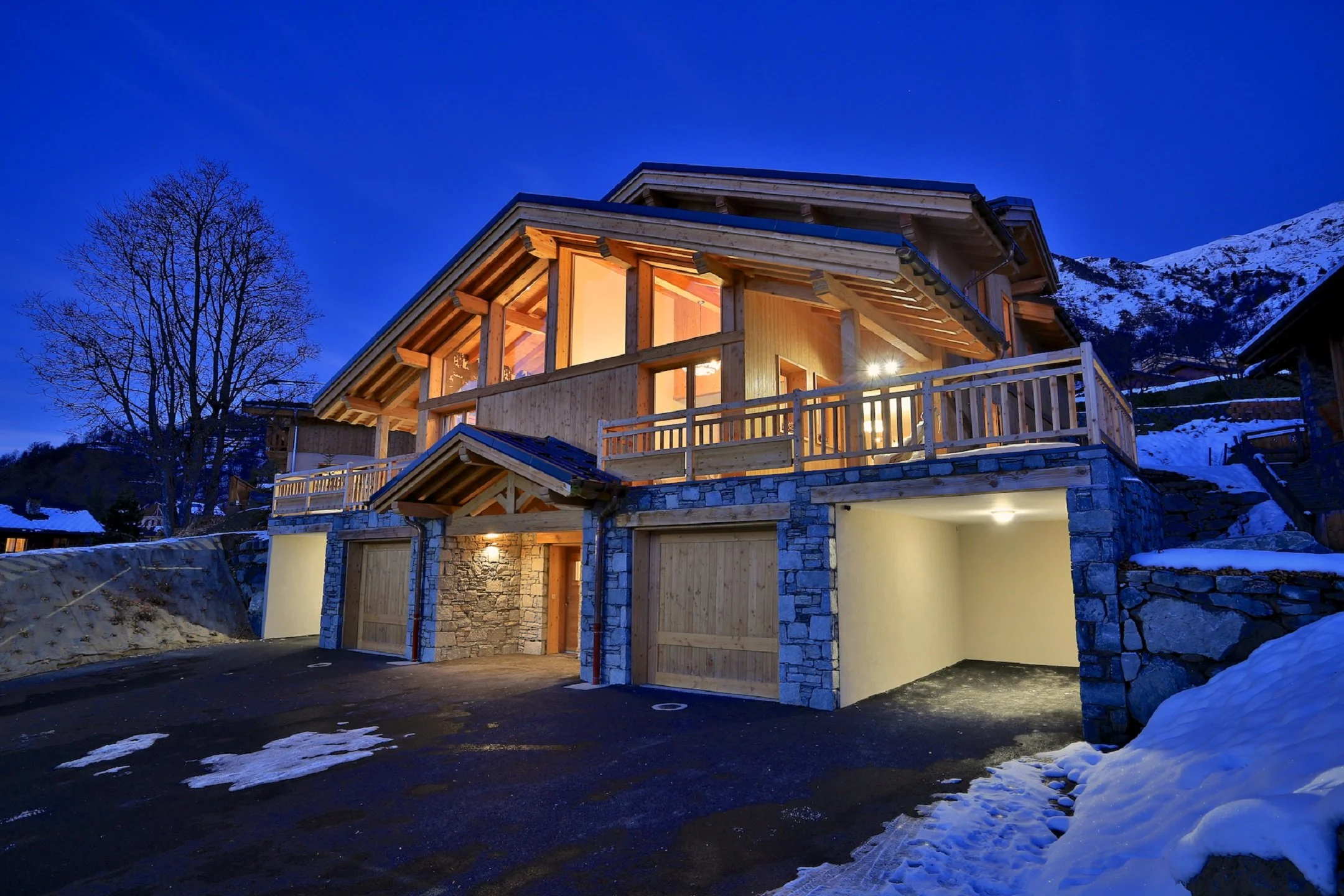 Exterior - right.jpg