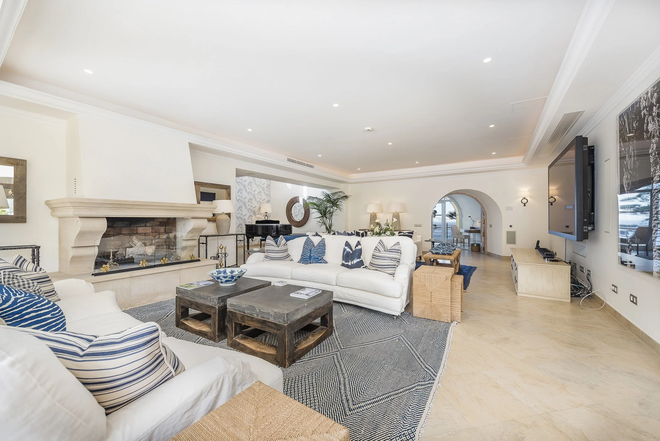 Yellow Castle Mallorca (23).jpg