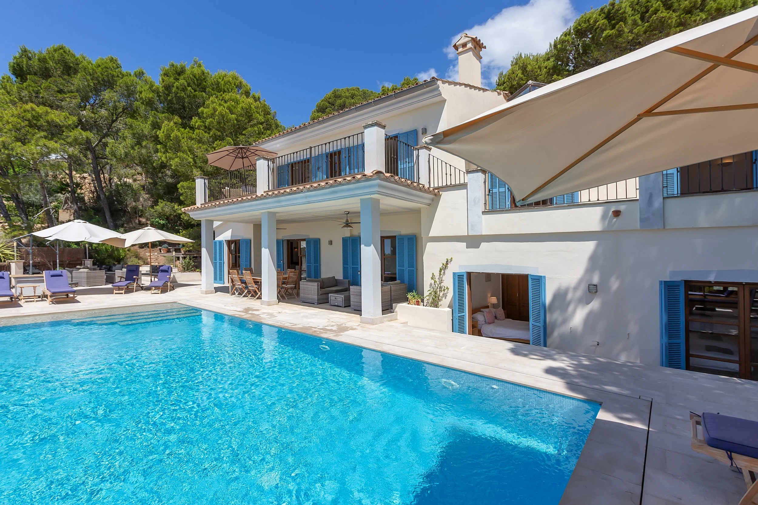 Kay - Gardenia 17-7030.jpg