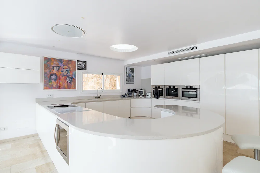 a57ffcf2-c48d-4041-b1a3-69c0c54cbb7e. (1).webp