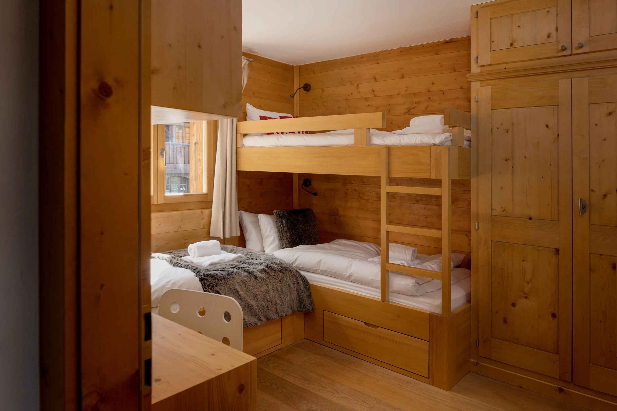 SA_Chalet Sorbier_Bunkroom 01 b.jpg