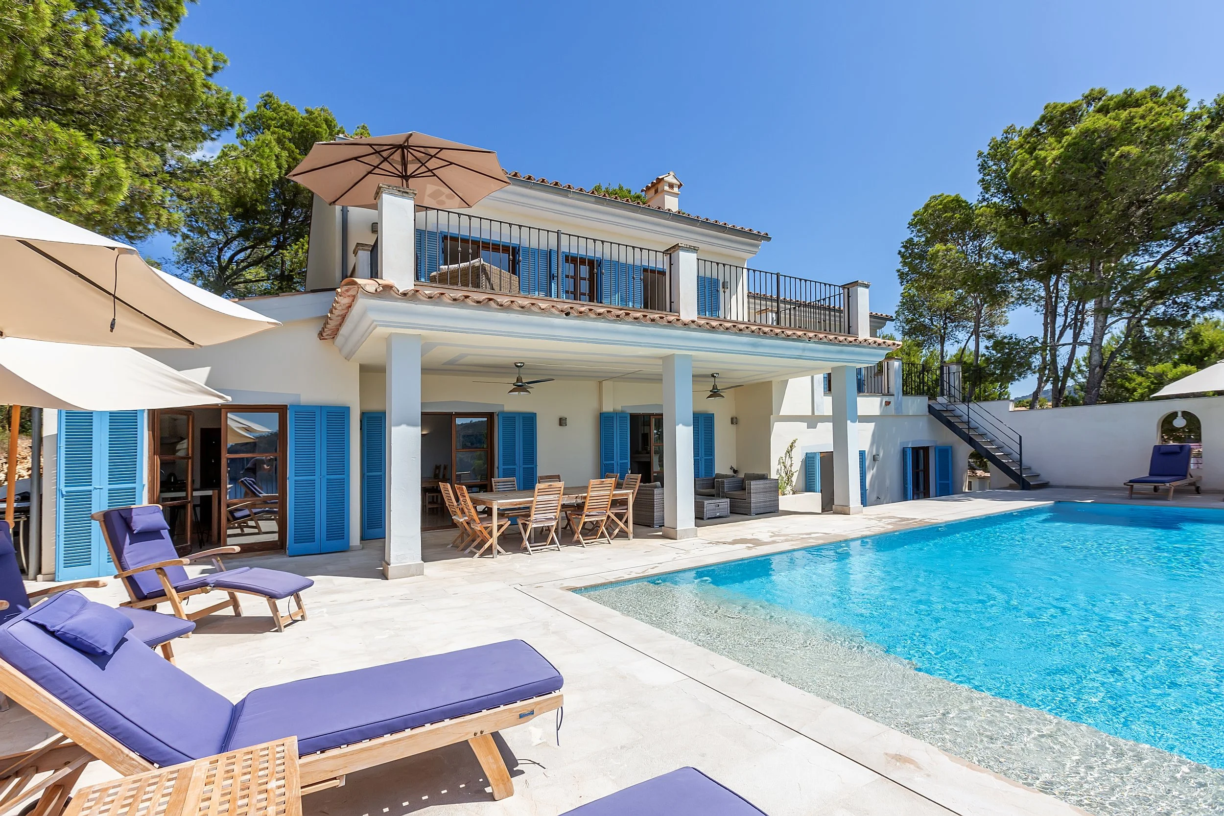 Kay - Gardenia 17-6970.jpg