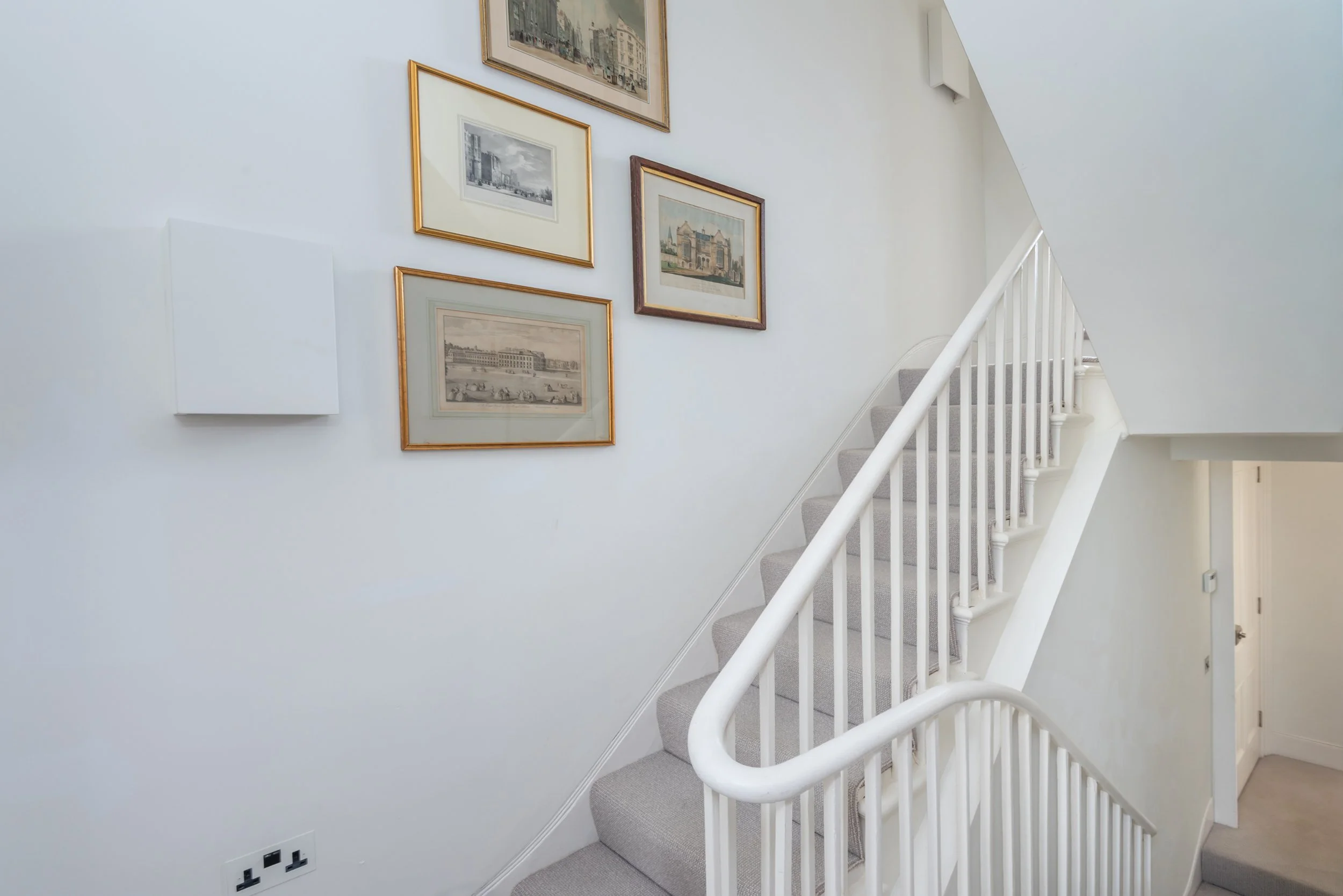 13-122B_Ebury_St_SW1W.jpg