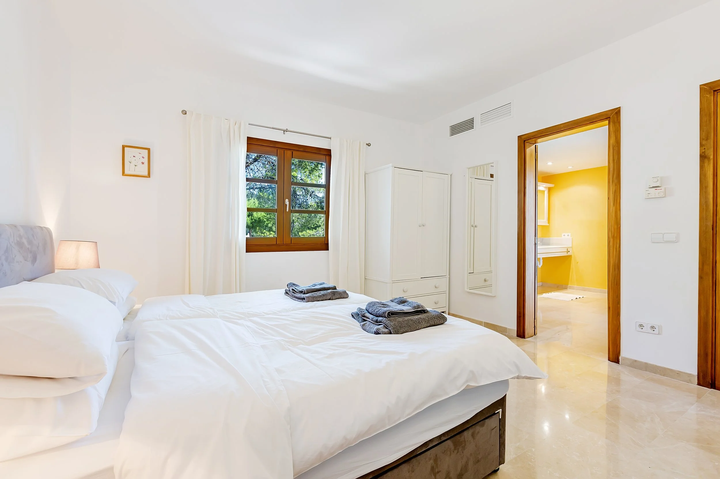 Kay - Gardenia 17-6699.jpg