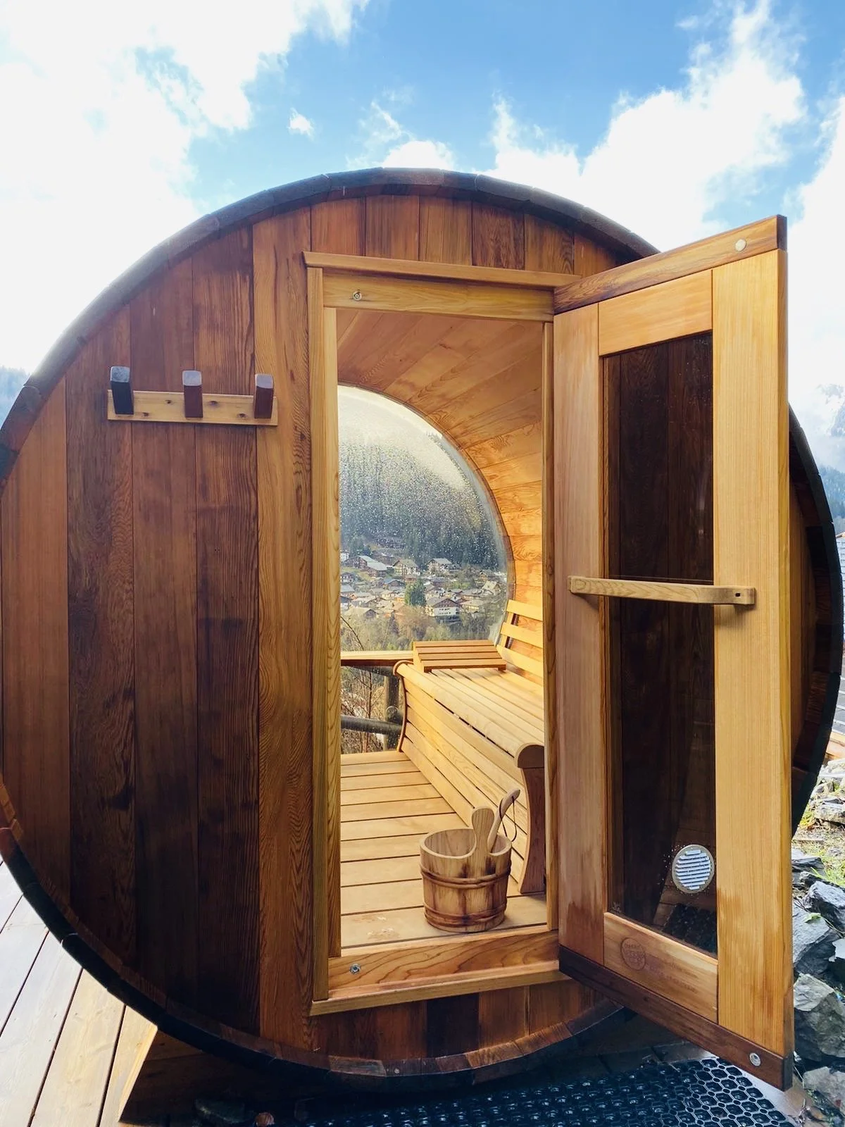 External barrel sauna 2.JPG