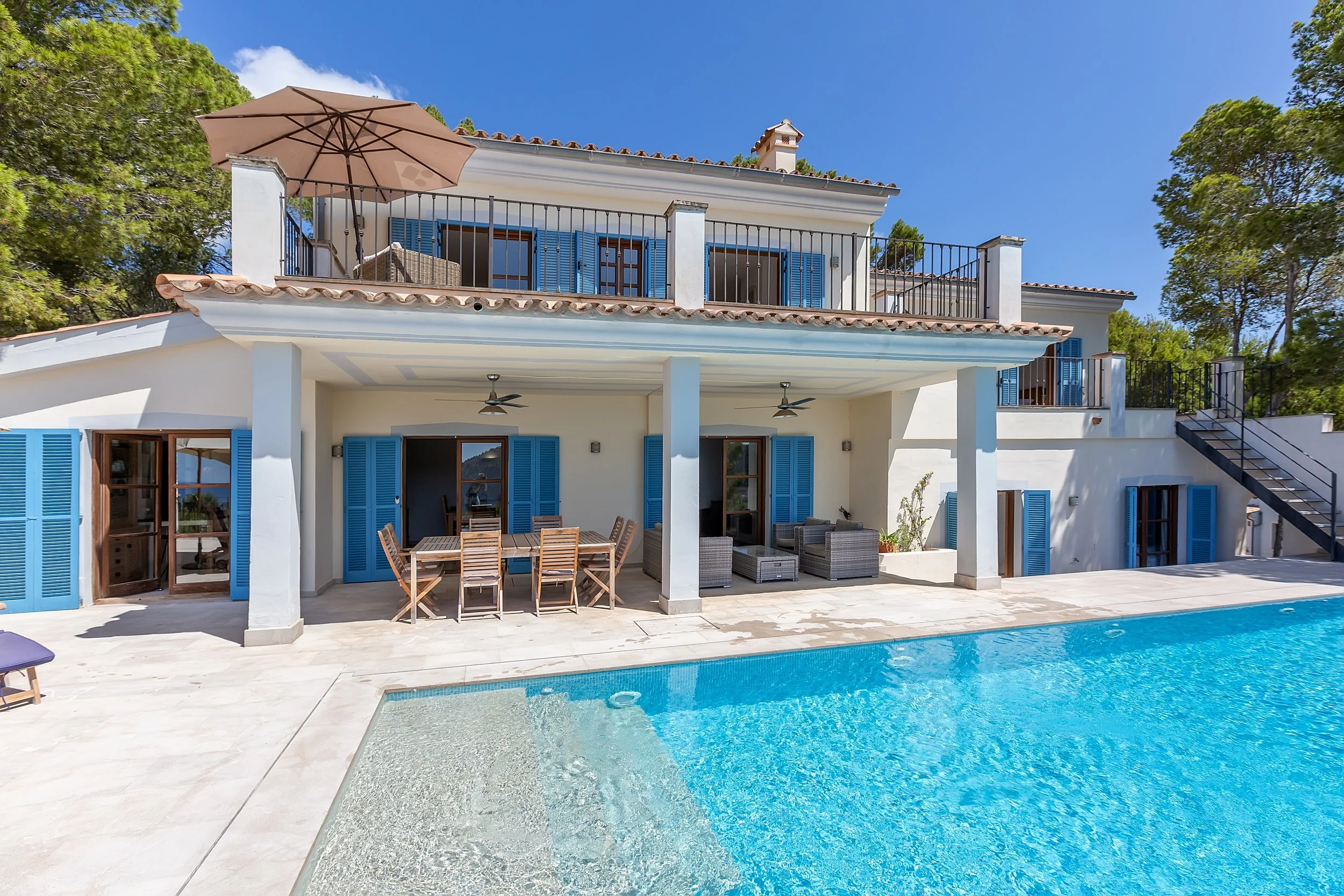 Kay - Gardenia 17-6985.jpg