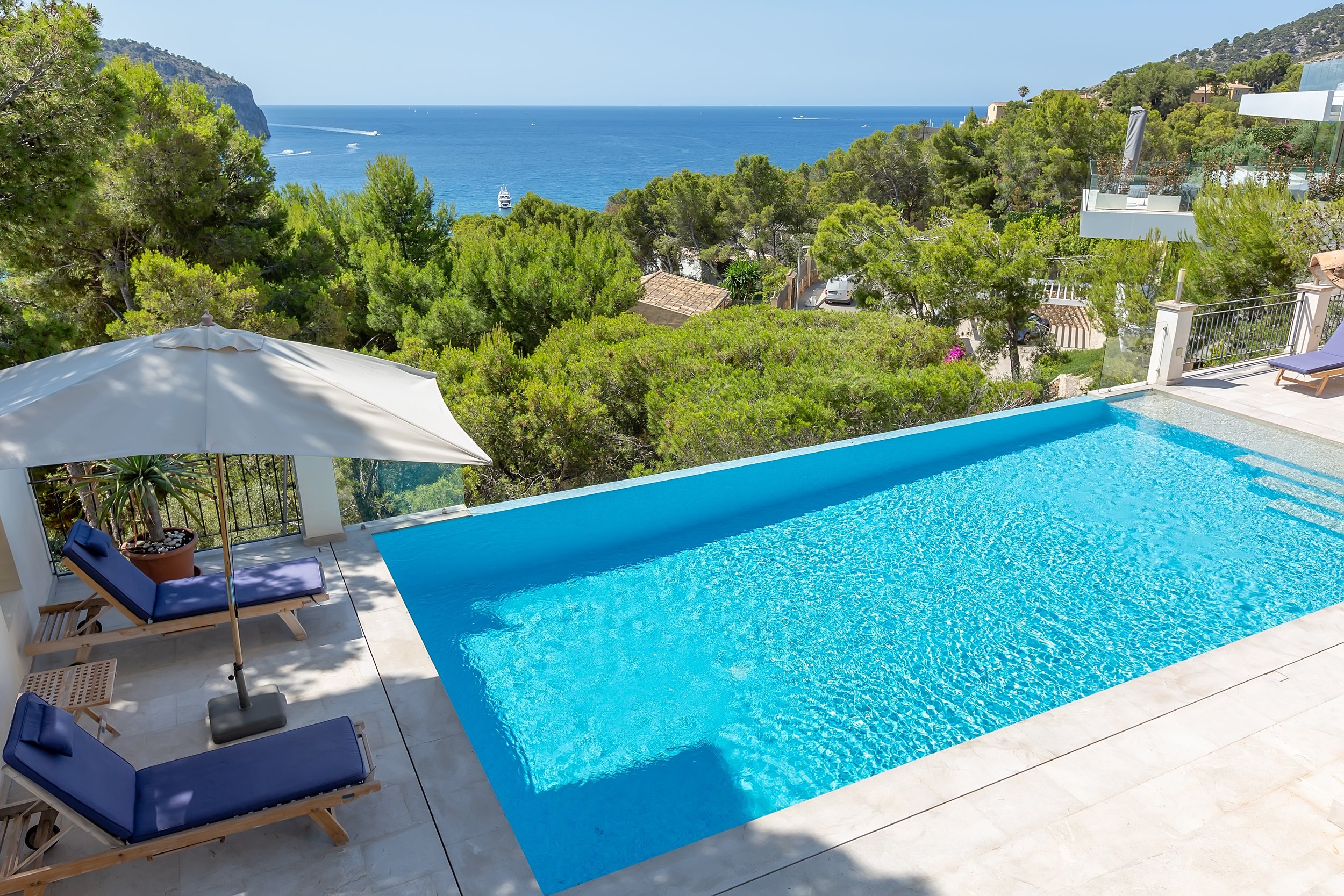 Kay - Gardenia 17-6730.jpg