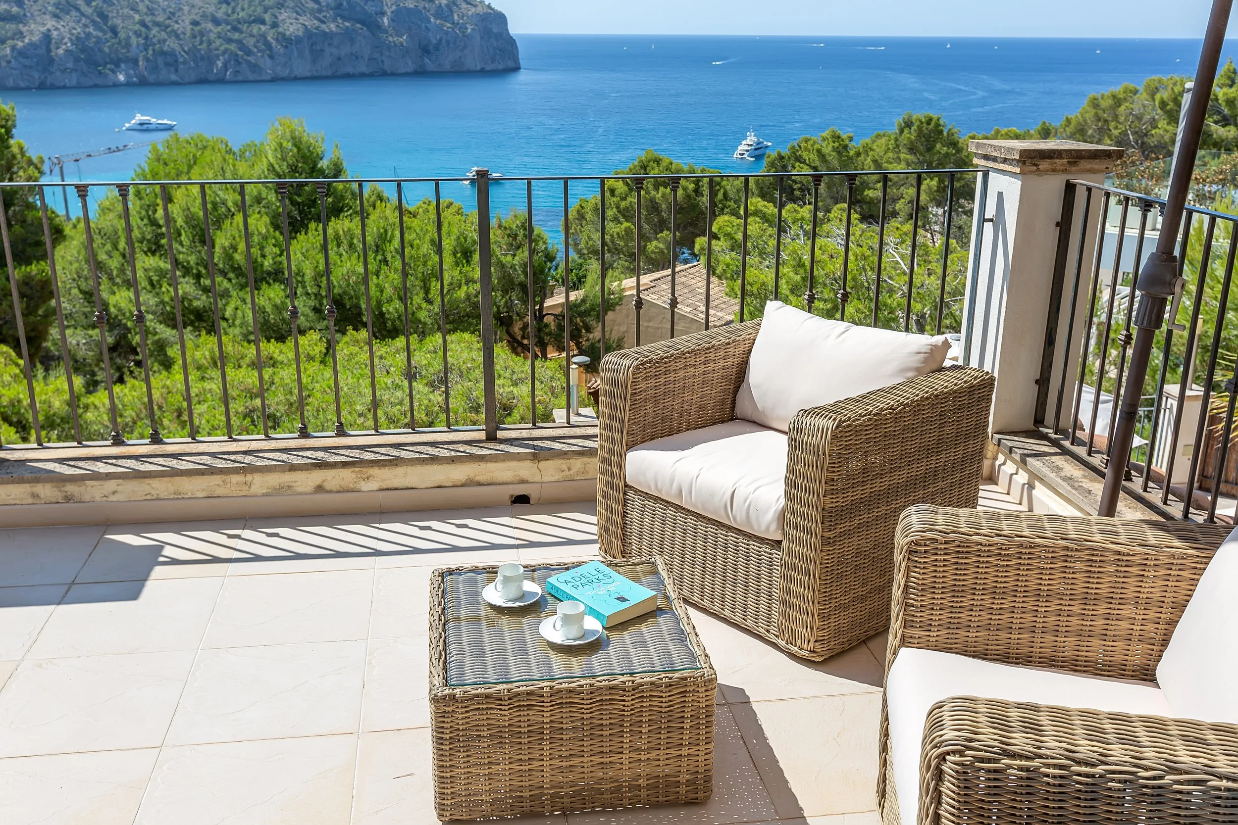 Kay - Gardenia 17-6667.jpg