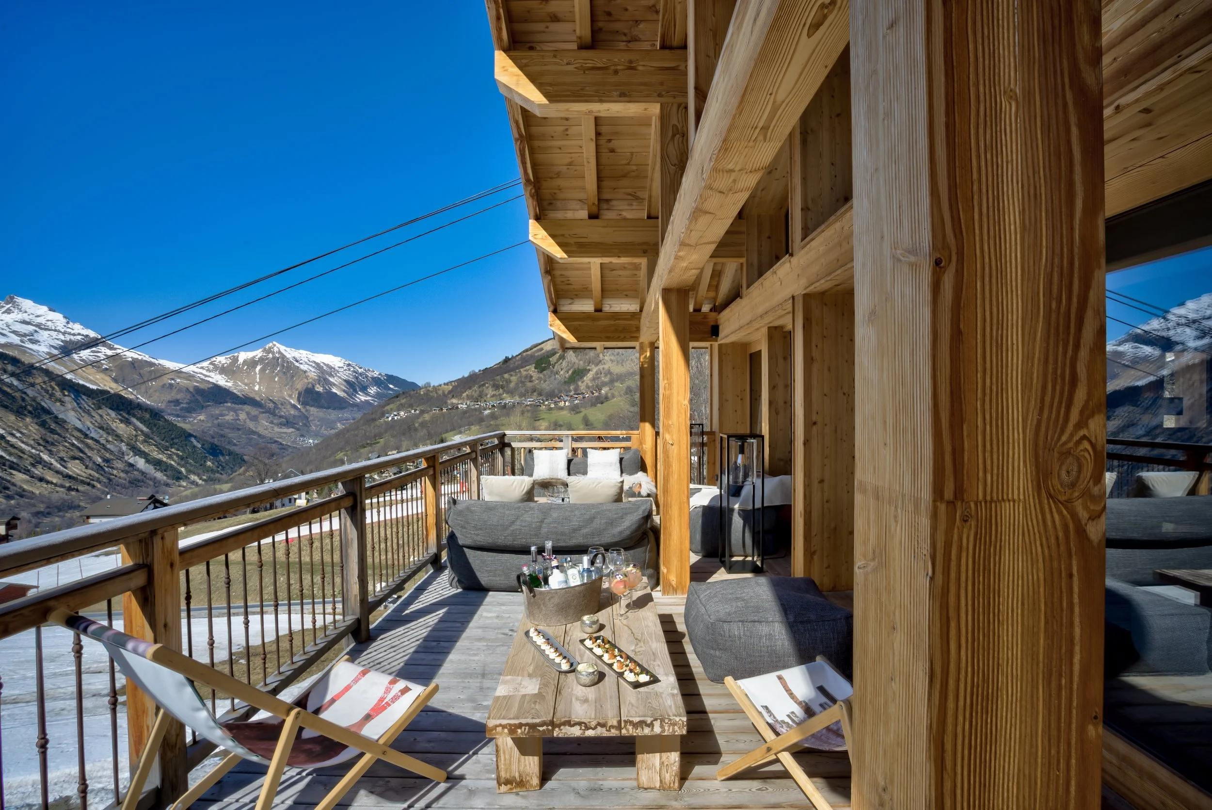 Living area - terrace 1.jpg