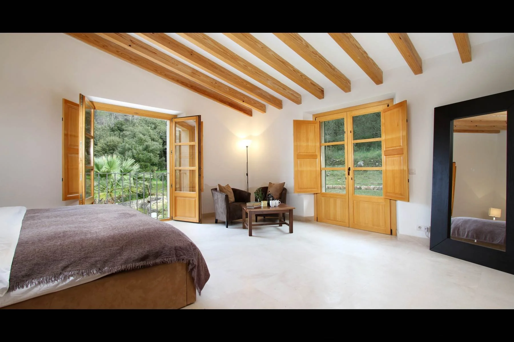 WHALLEY Can Perot - D PAN 01b sml.jpg