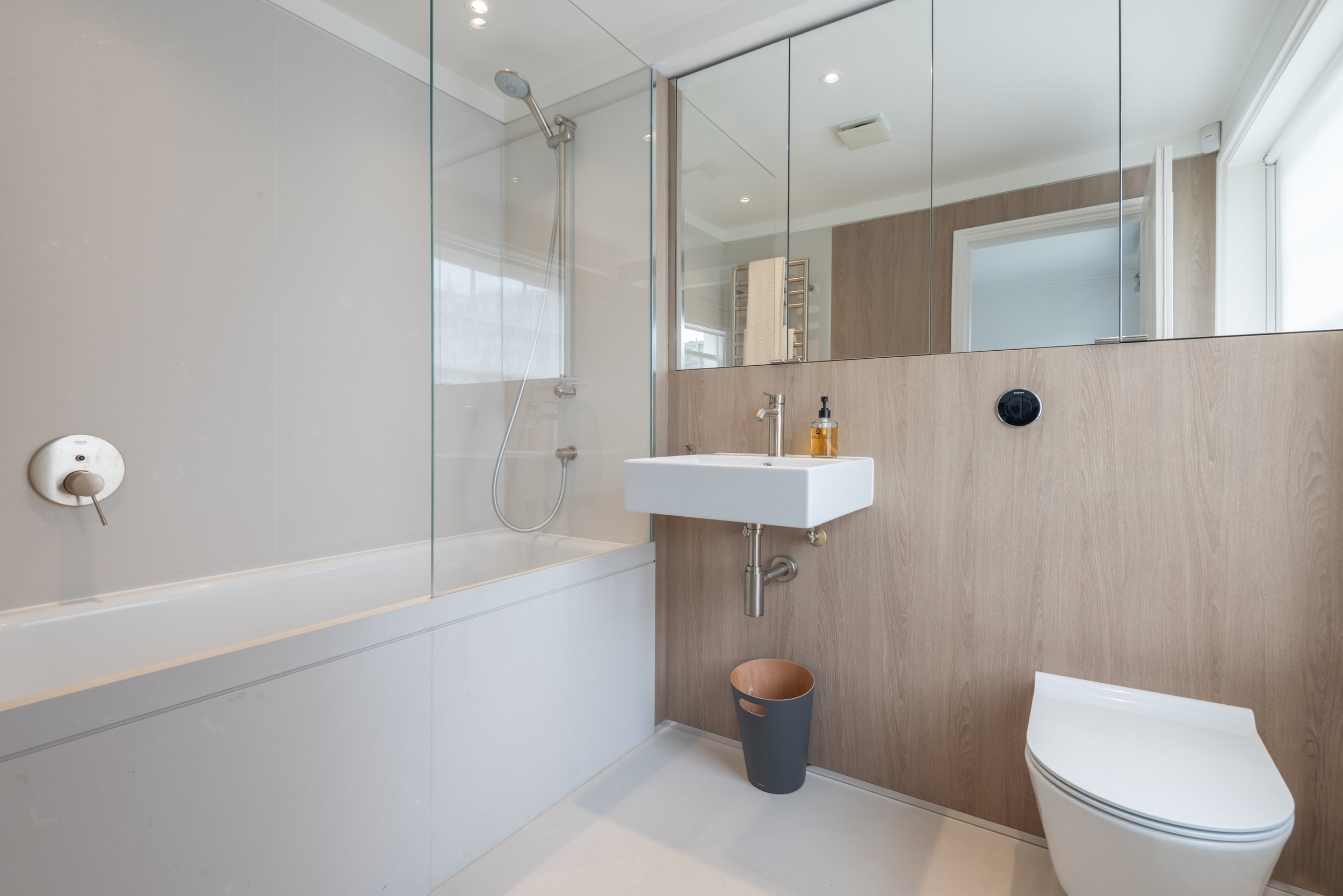 27-122B_Ebury_St_SW1W.jpg