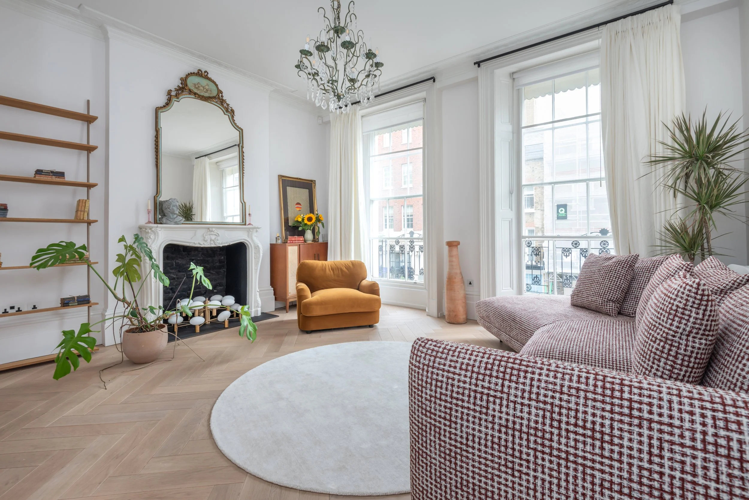 02-122B_Ebury_St_SW1W.jpg