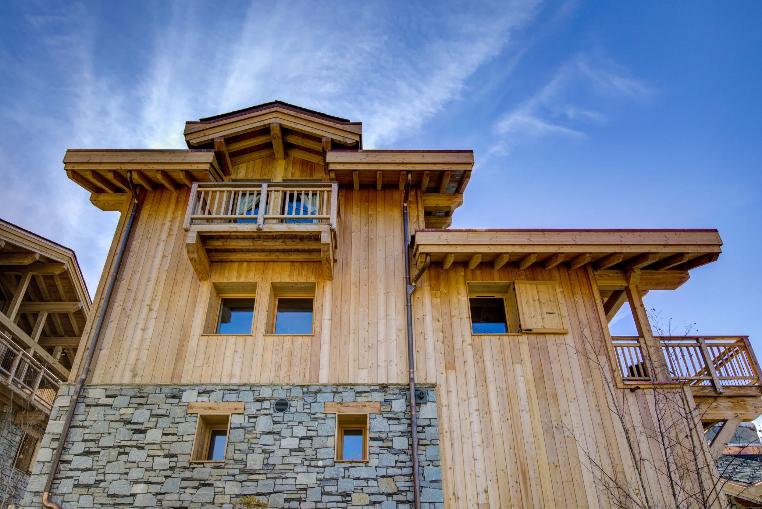 Exterior from piste 1.jpg