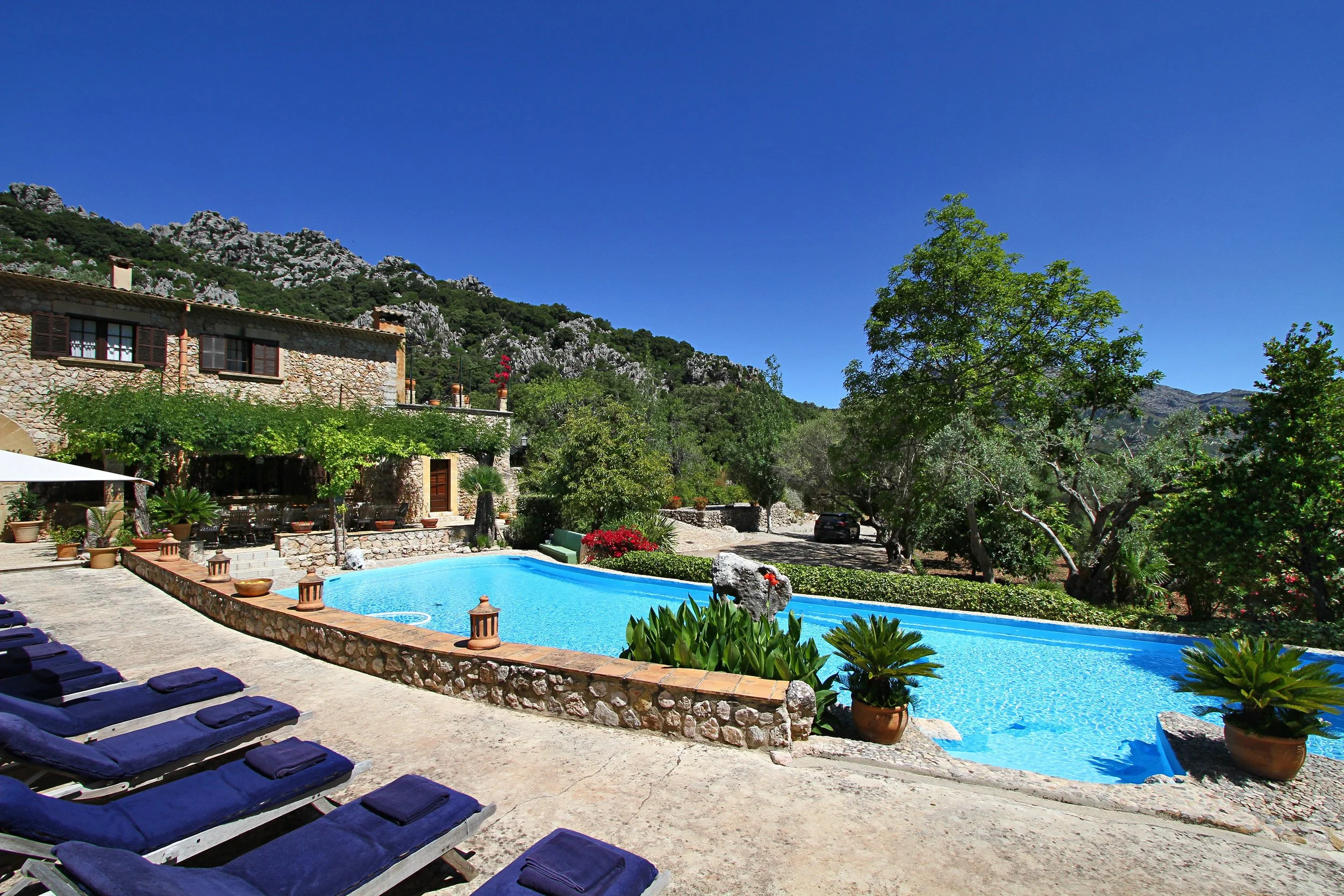 BV Can Melcion - E 01.jpg