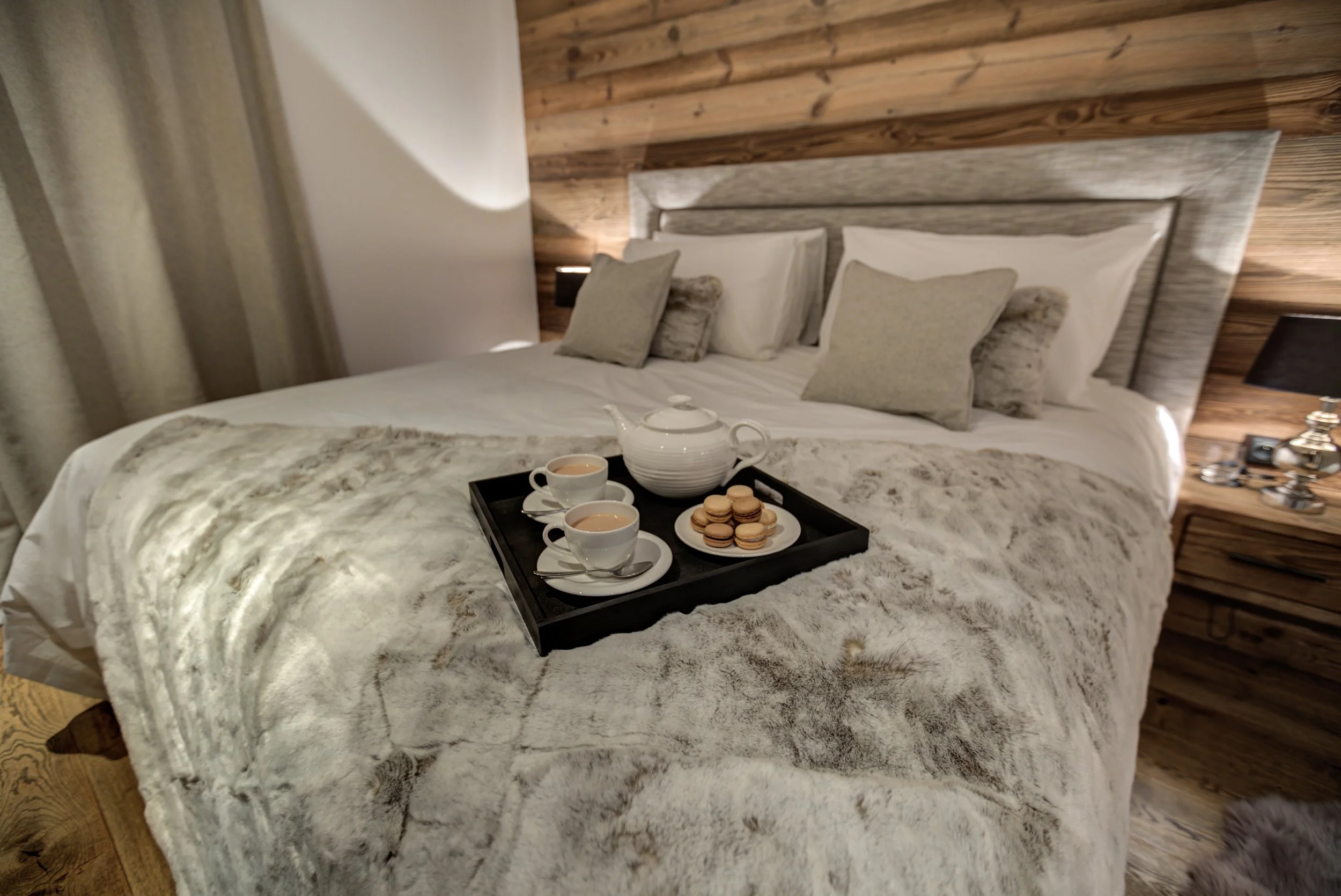 Bedroom 4 - Superking - close up .jpg