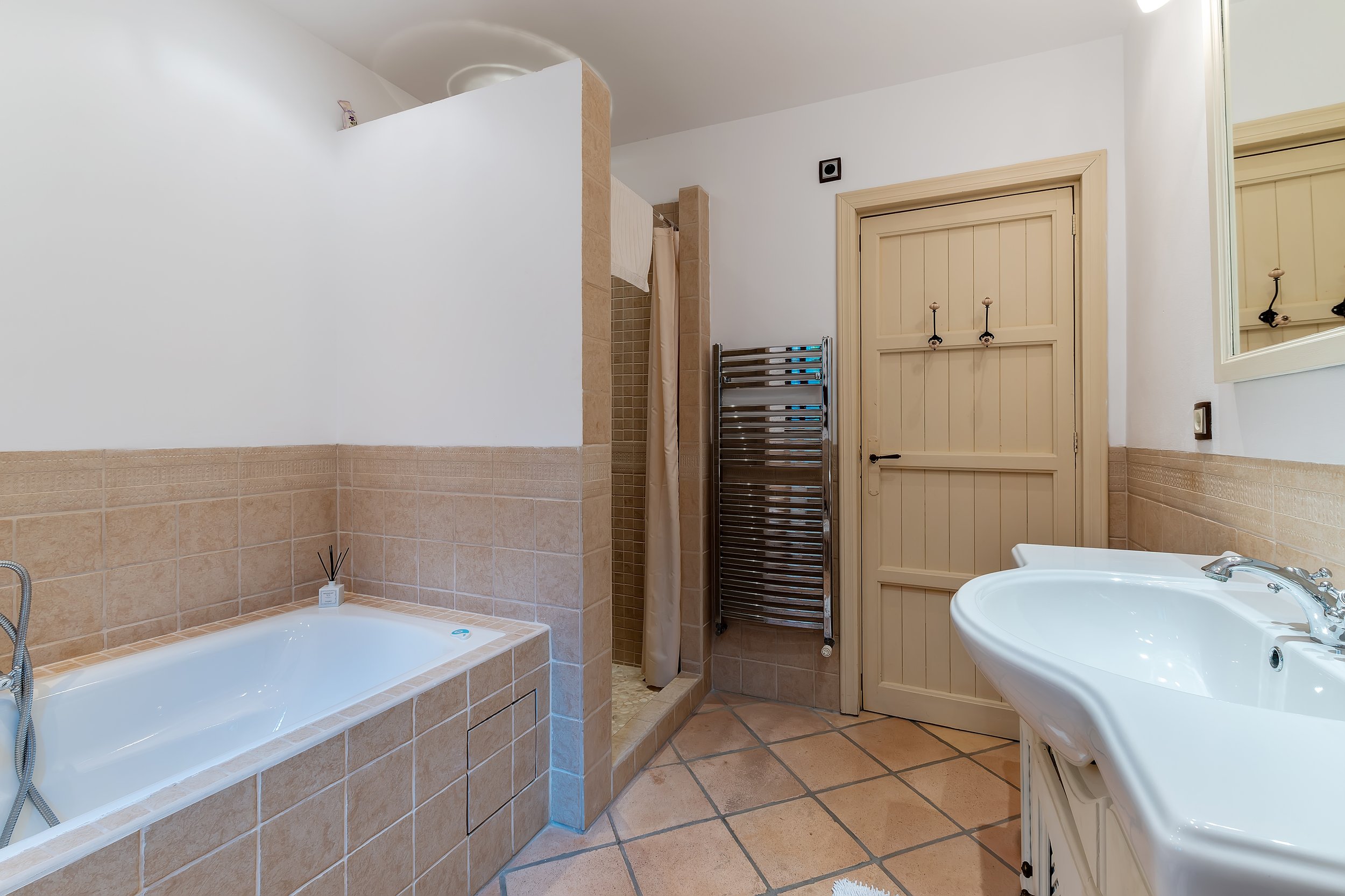 Kay - Luxury Villas - Sirviola 7-9.jpg