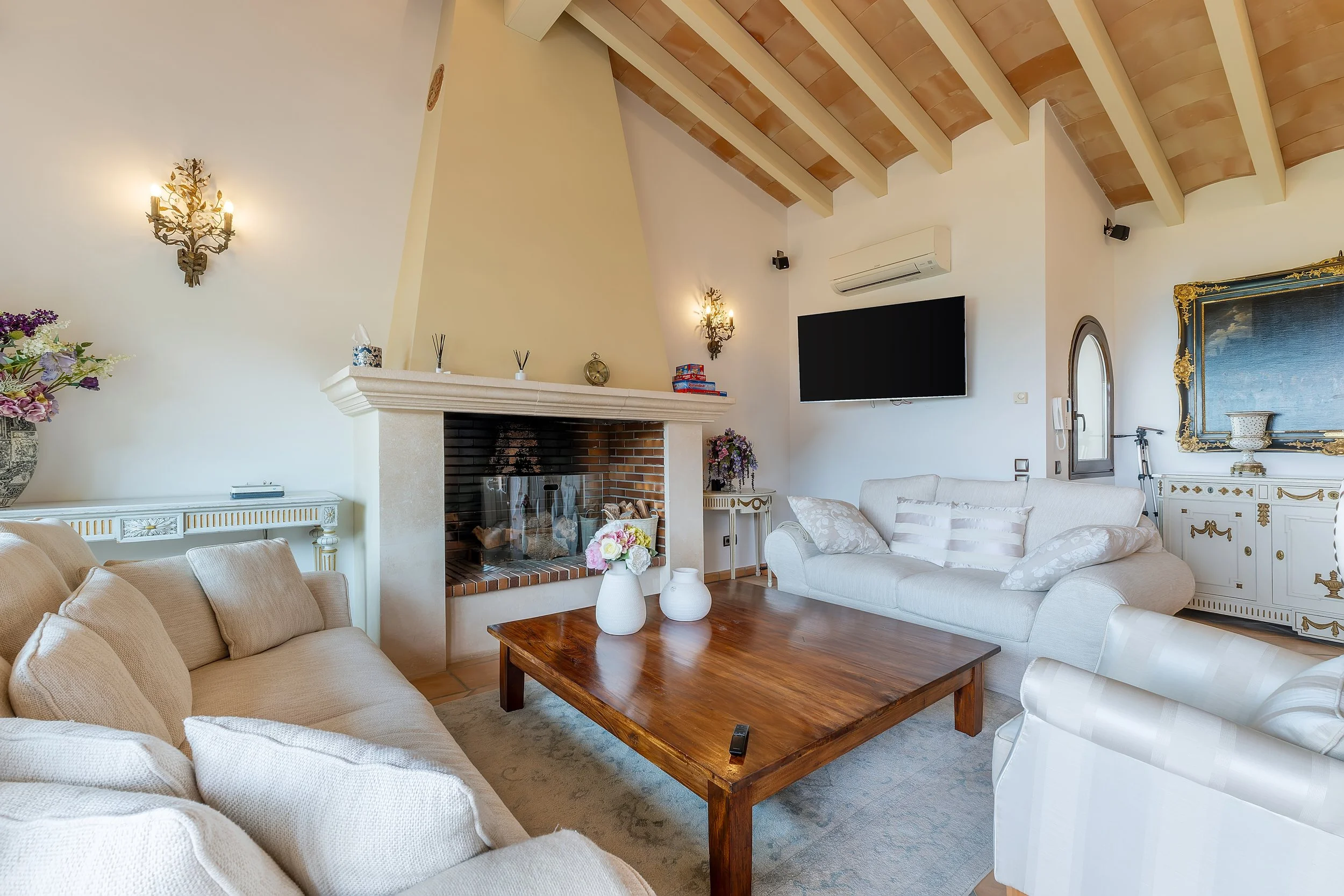 Kay - Luxury Villas - Sirviola 7-6.jpg