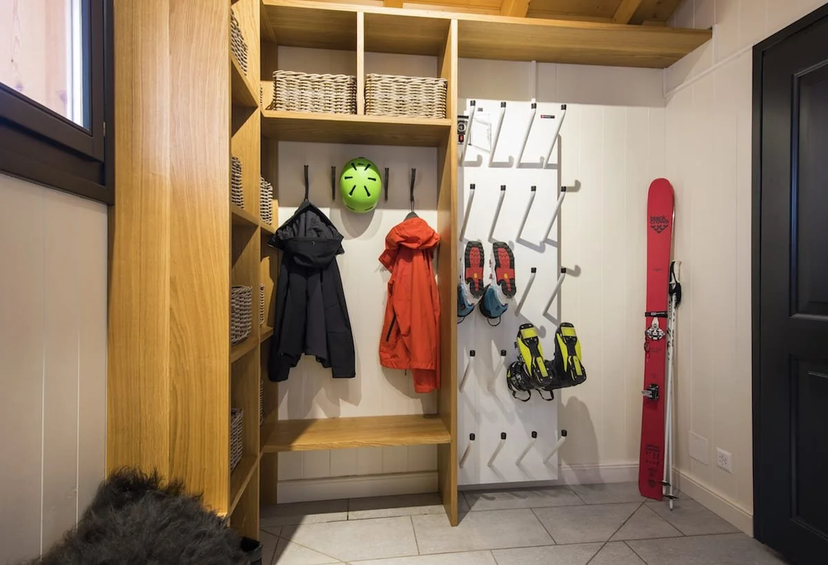 SA_Chalet Sorojasa_Boot Room.jpg