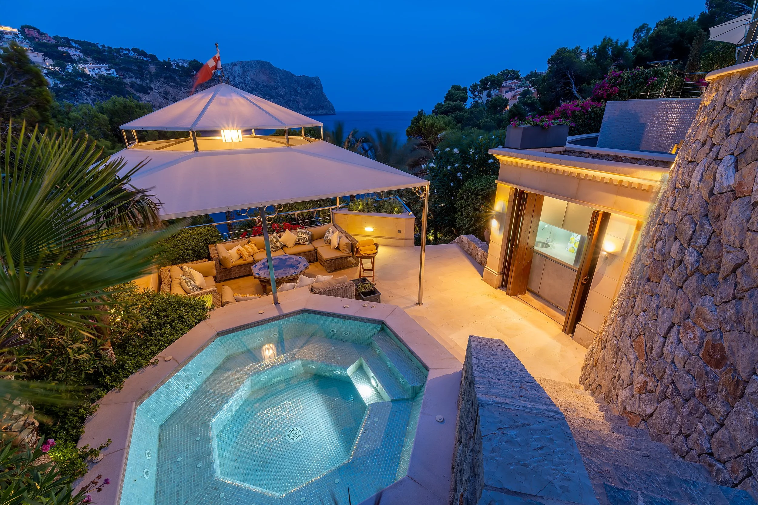 Kay Villa Kerida 23-19-2.JPG