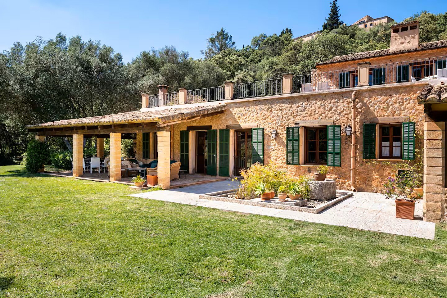 12e6d584-11c9-4a77-bbfd-73460c91f6d2 - Copy.jpg