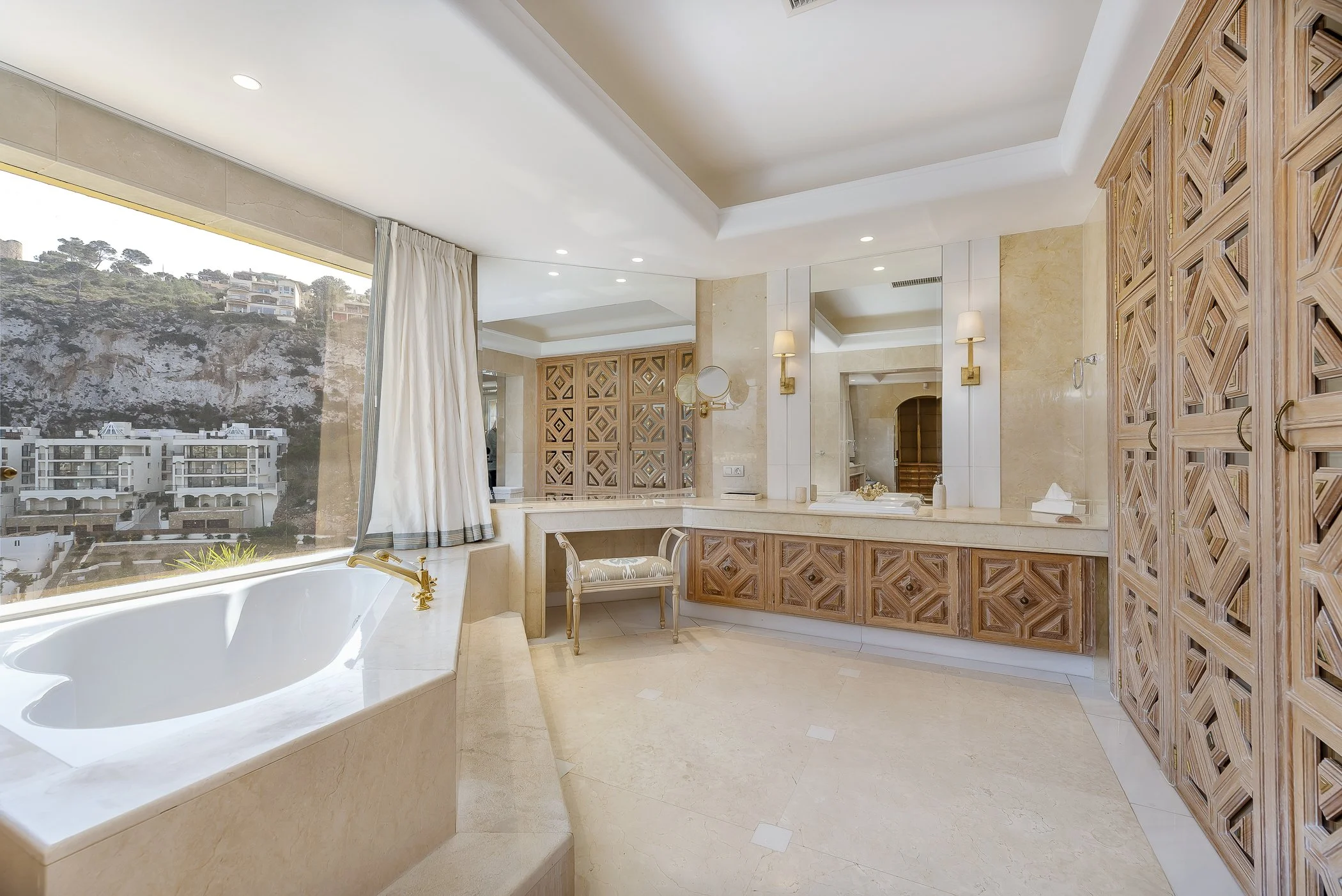 Yellow Castle Mallorca (39).jpg