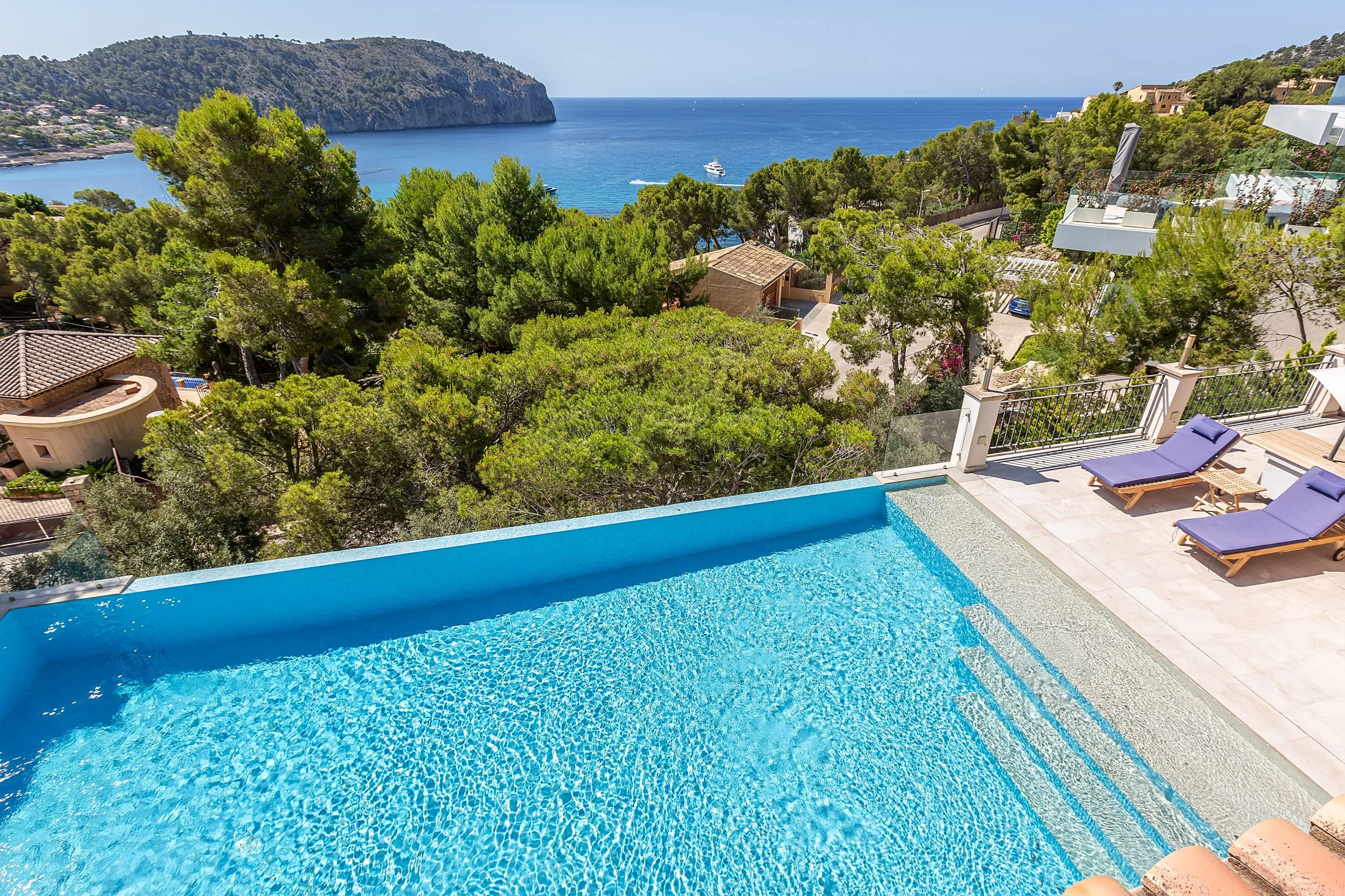 Kay - Gardenia 17-6706.jpg