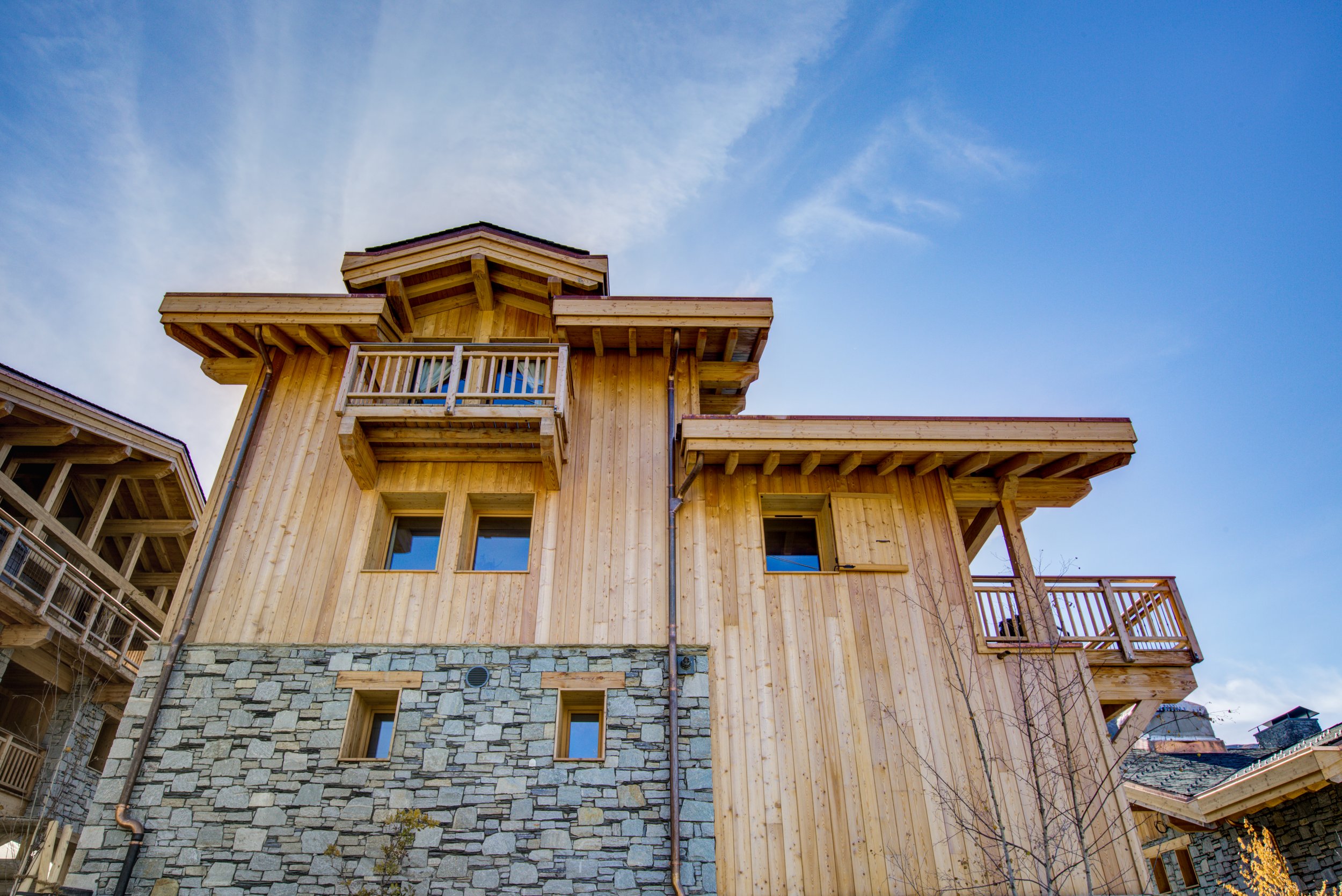 Exterior from piste 2.jpg