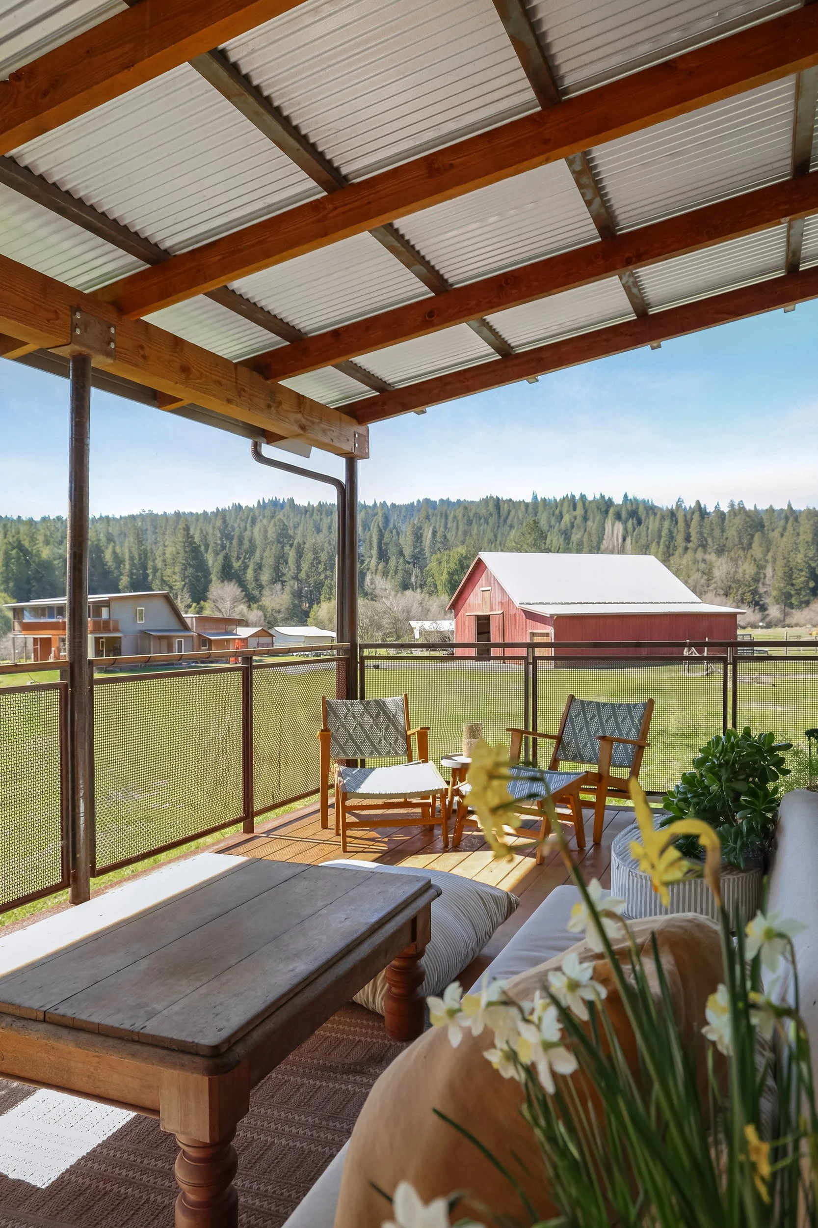 covered-porch-wine-country-02-apple-farm-residence-72dpi.jpg