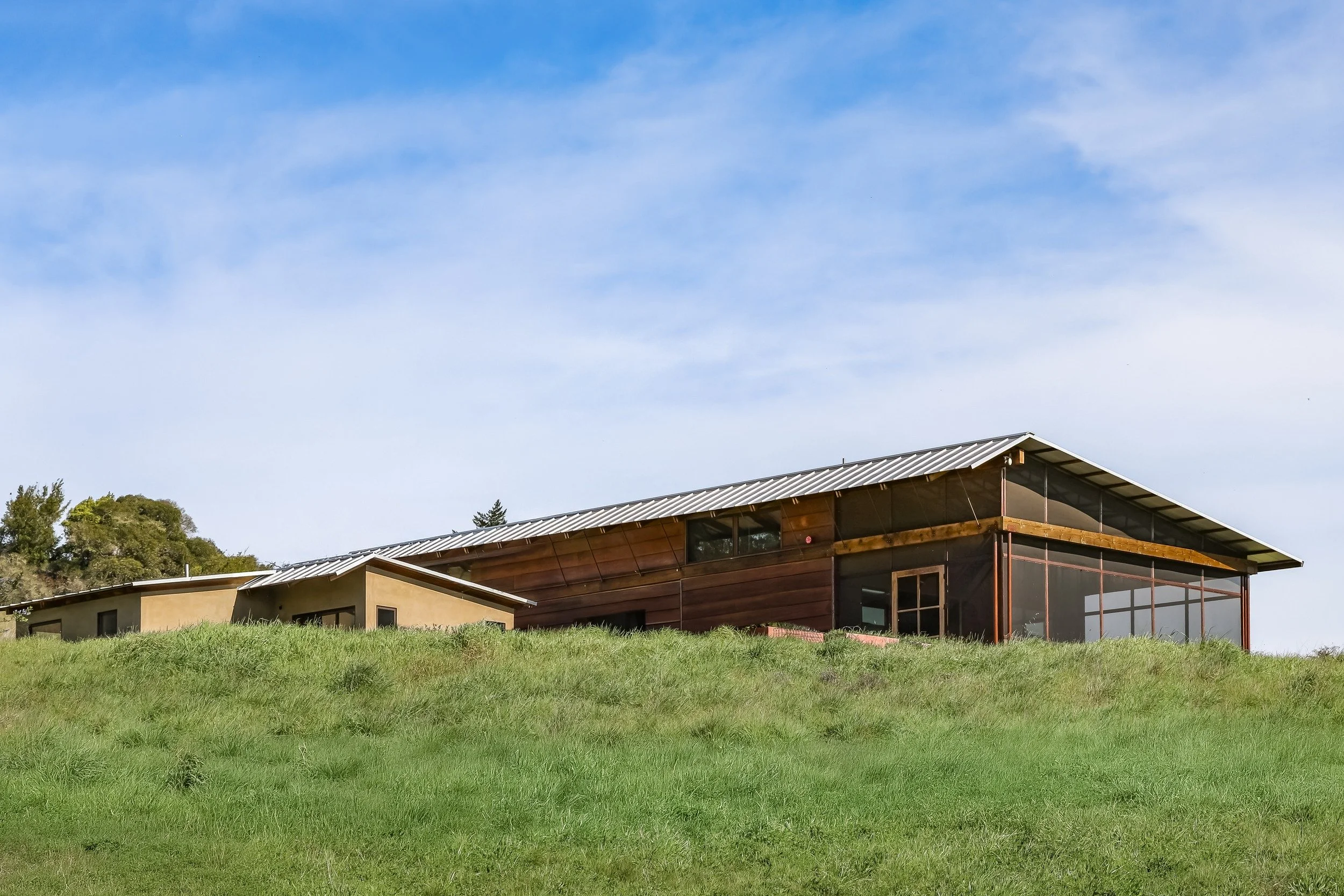 boonville-hillside-home-exterior-boonville-residence-72dpi.jpg