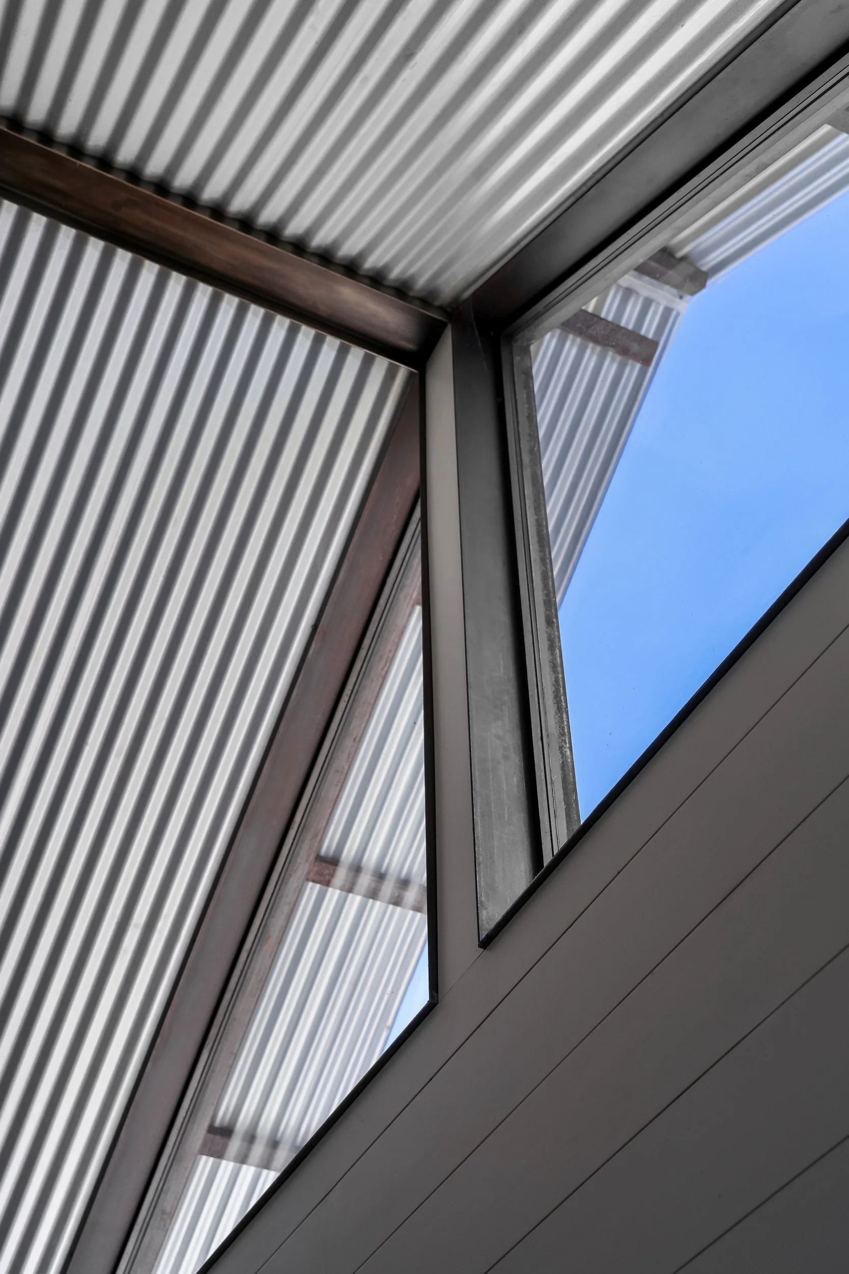 skylight-architectural-detail-apple-farm-residence-72dpi.jpg
