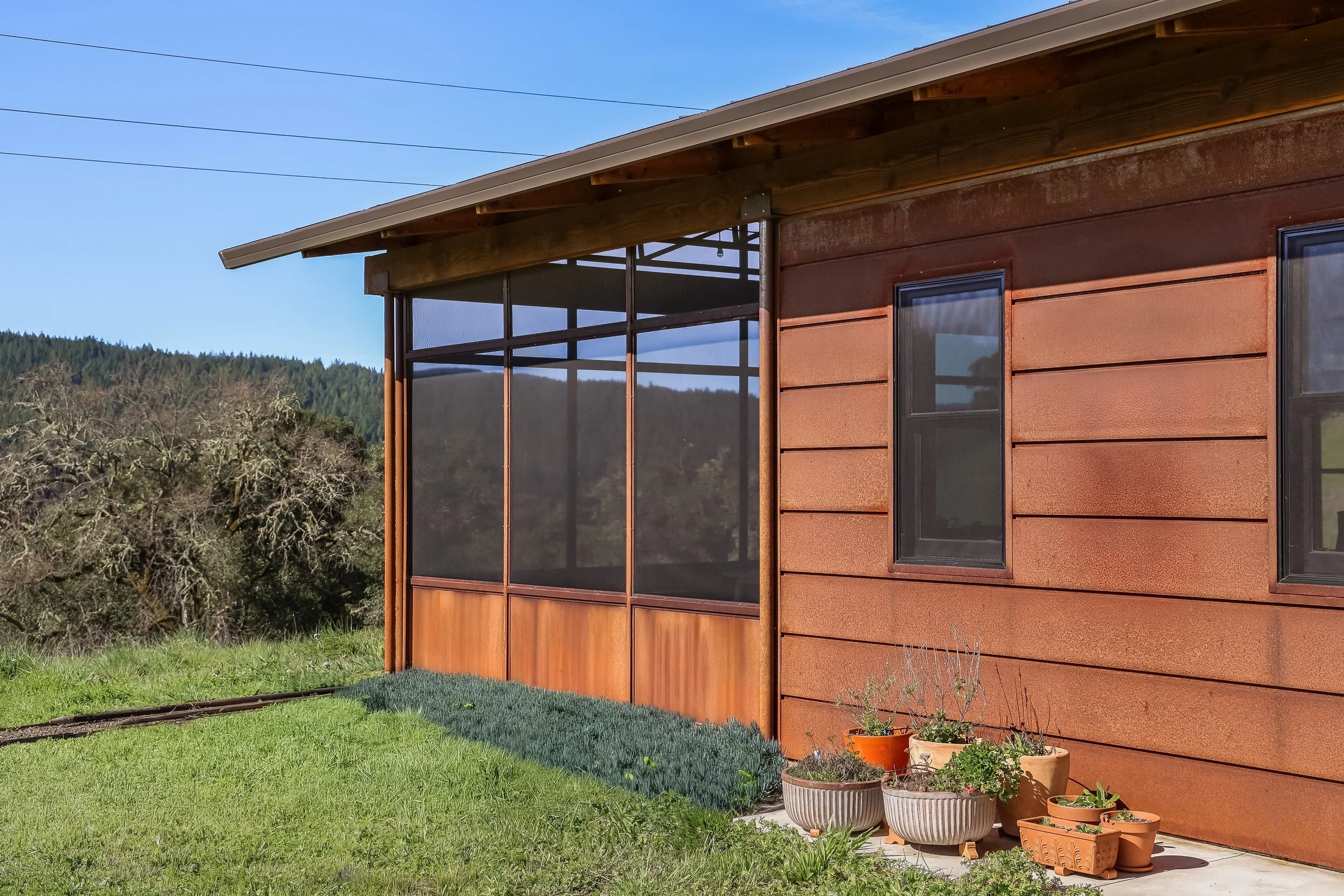 corten-steel-siding-exterior-boonville-residence-72dpi.jpg