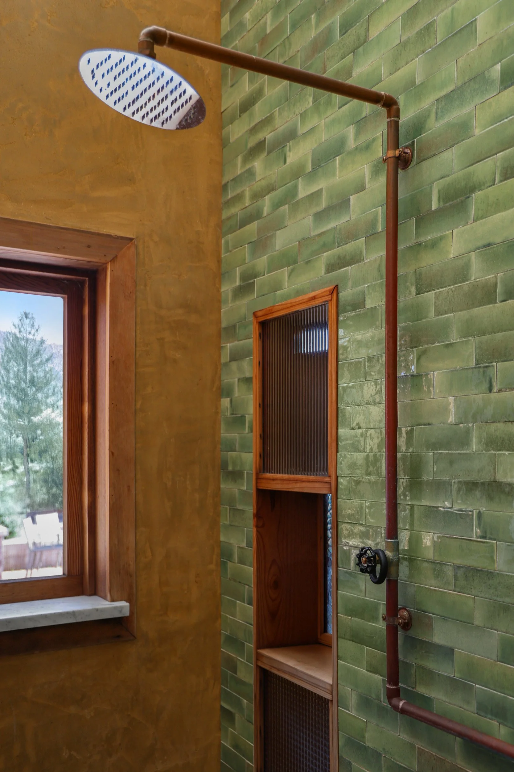 redwood-interior-design-07-apple-farm-residence-72dpi.jpg