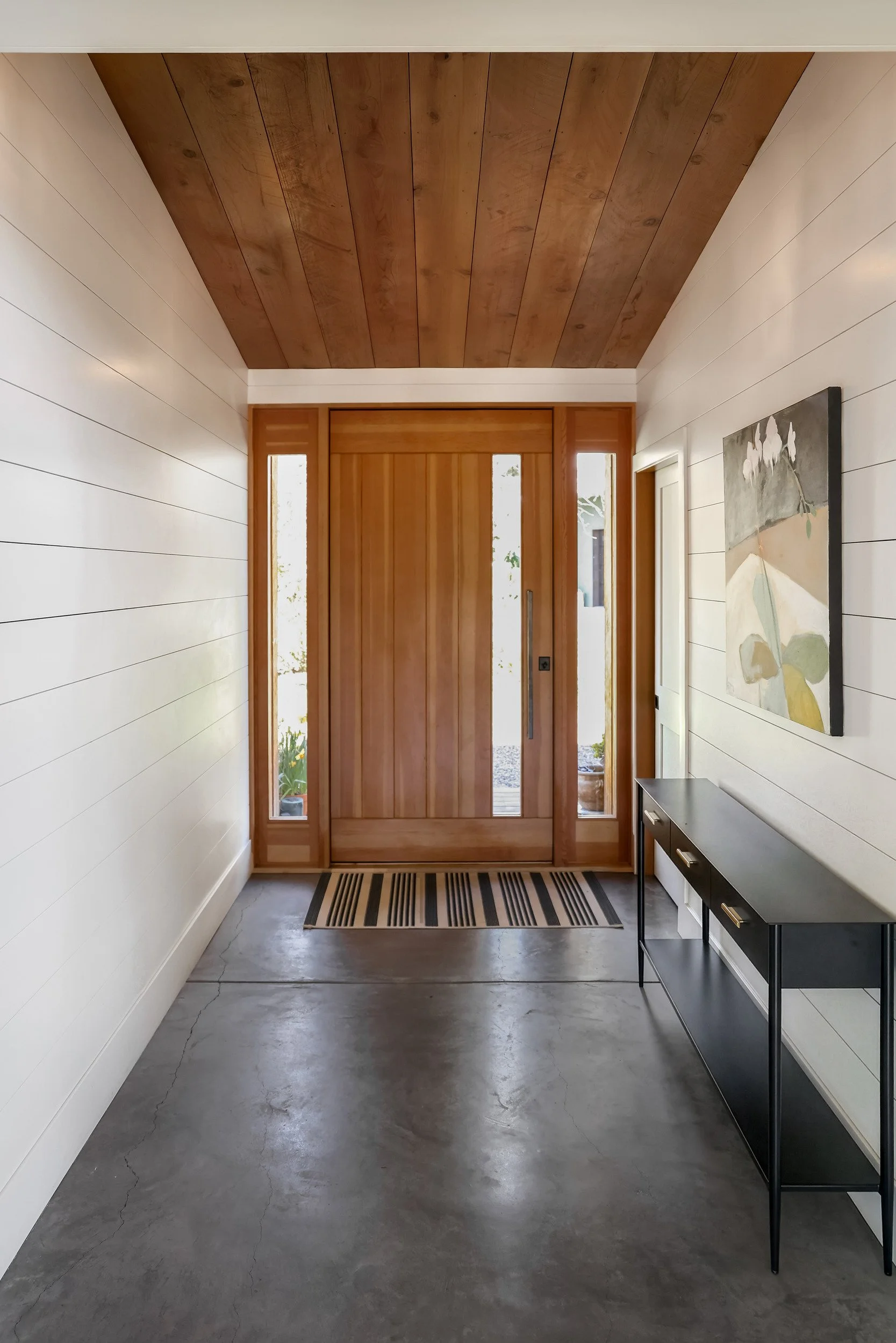 modern-farmhouse-entry-02-apple-farm-residence-72dpi.jpg