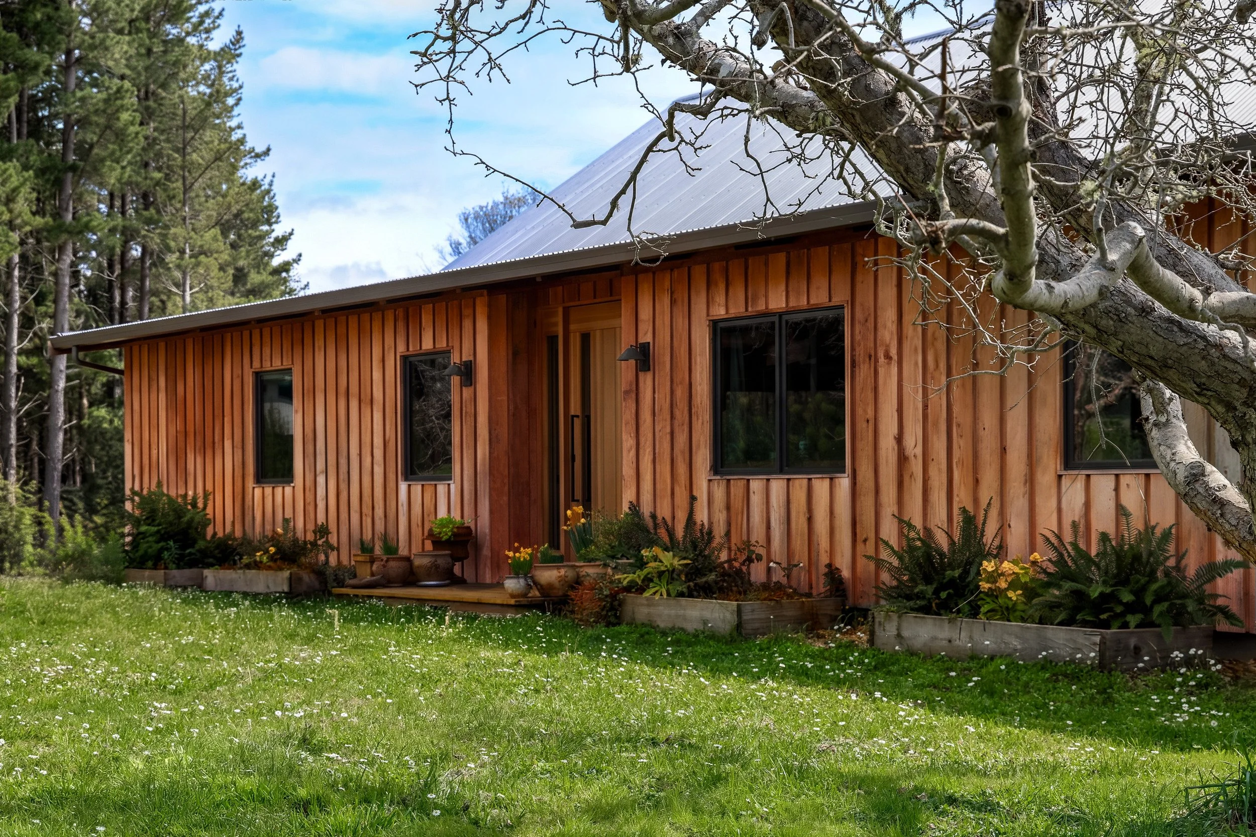 mendocino-wine-country-architecture-02-apple-farm-residence-72dpi.jpg