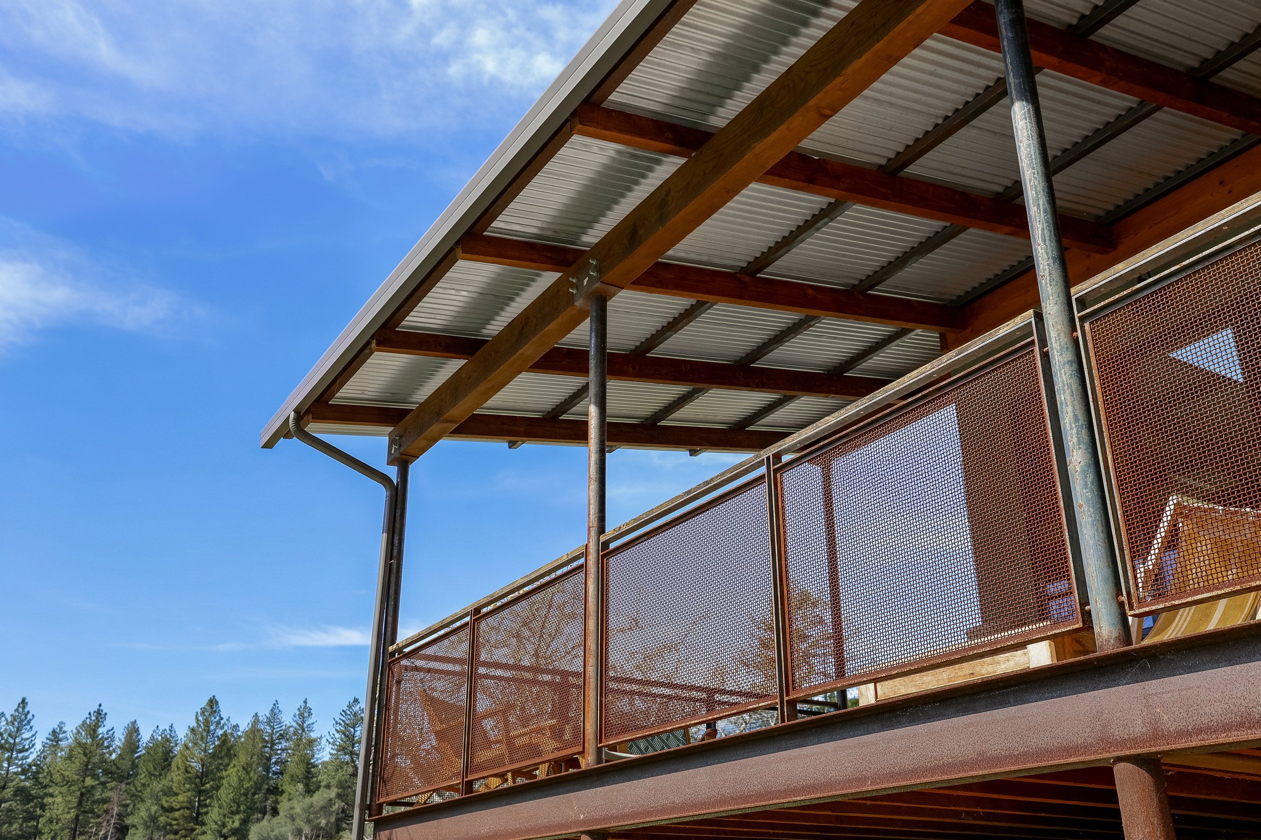 board-and-batten-siding-detail-02-apple-farm-residence-72dpi.jpg