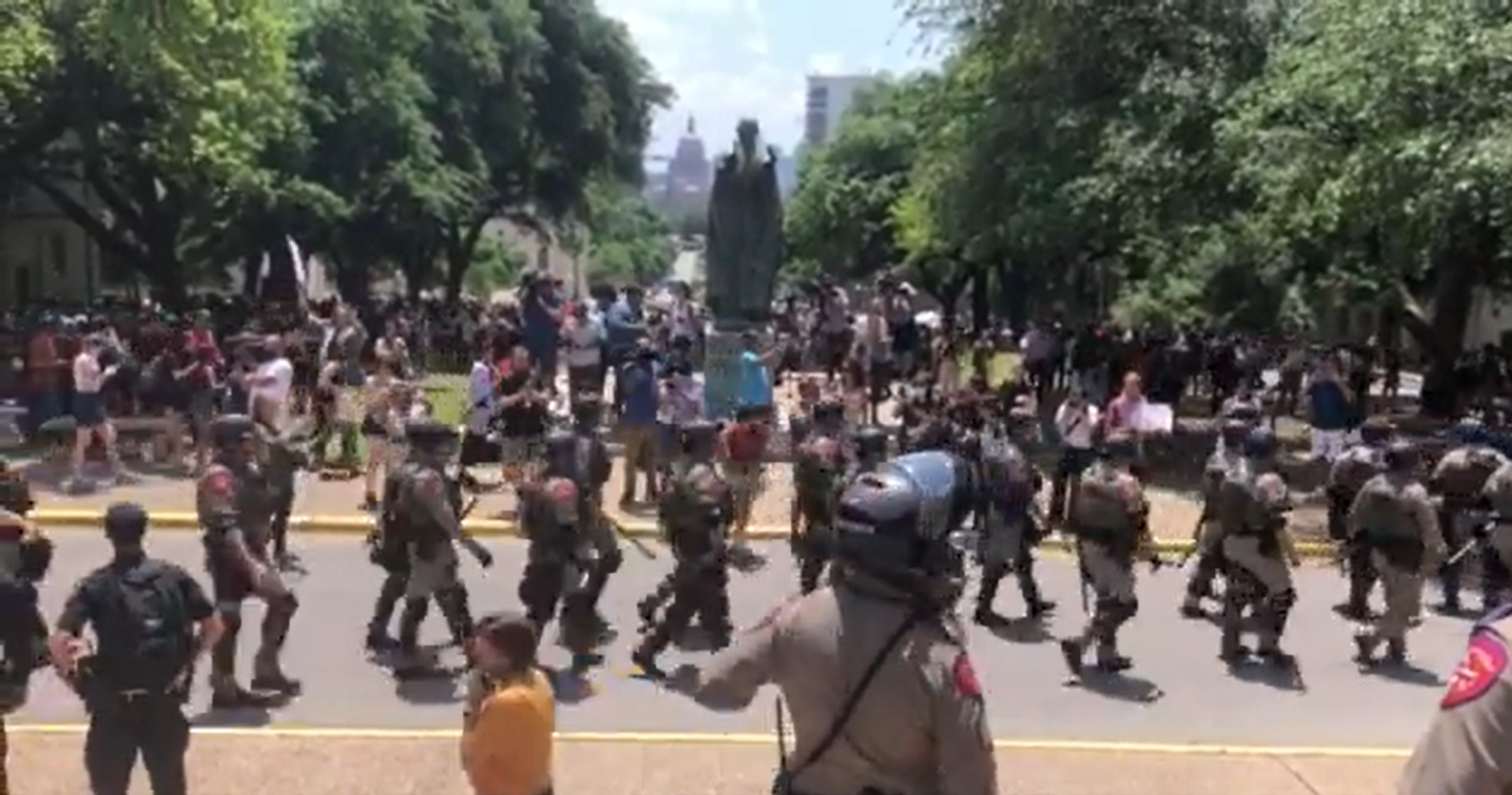 POLICE RAM PROTESTERS WITH MOTORCYCLES IN TEXAS, 43 ARRESTED — THE FREE ...